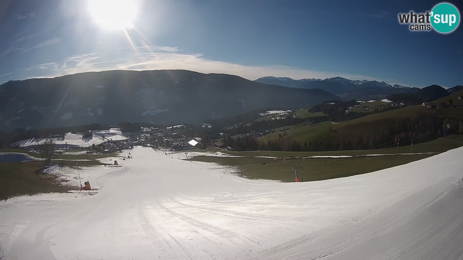 Spletna kamera Terenten (1210m) – Pogled v živo na dolino Pusteria