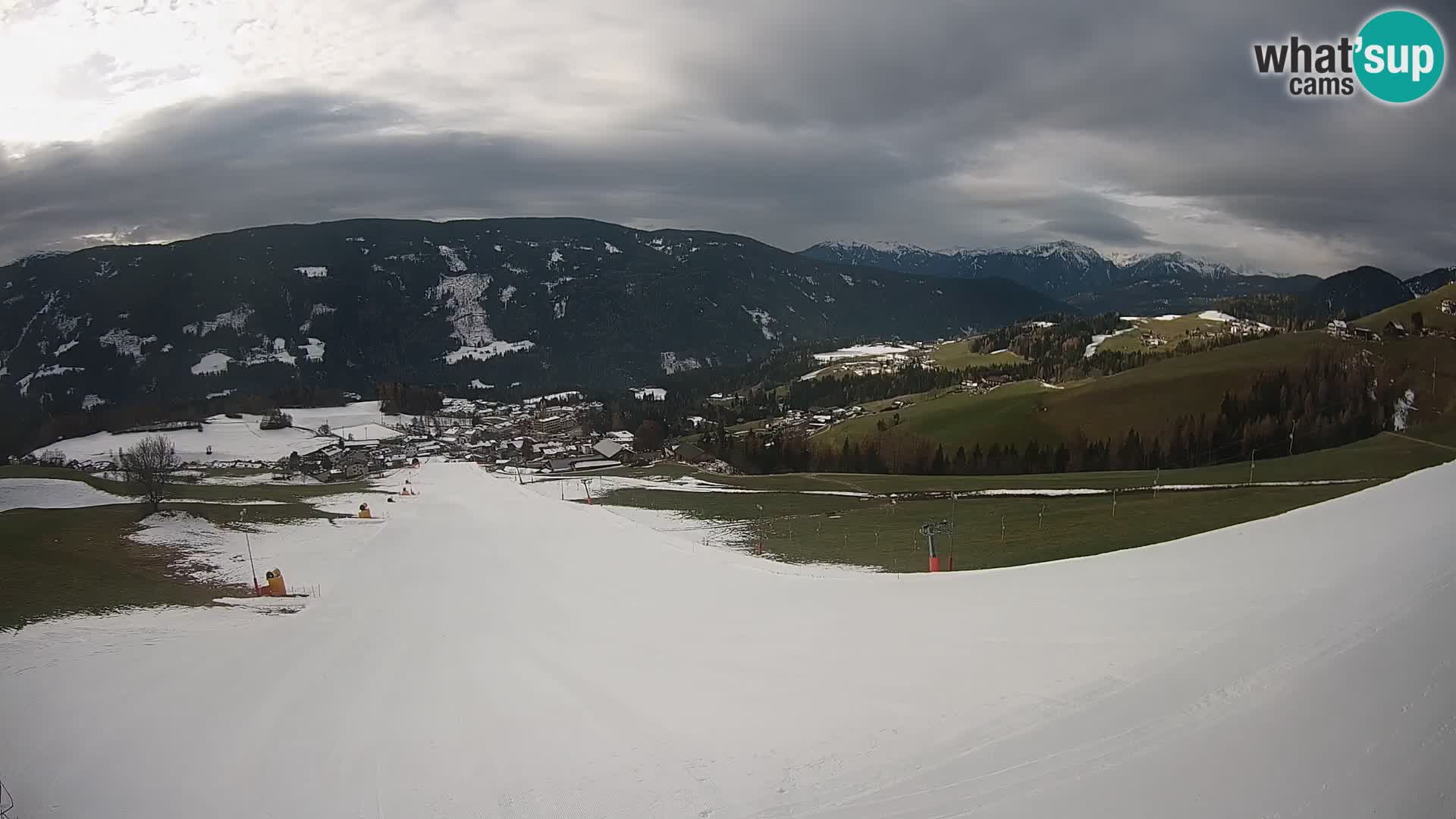 Spletna kamera Terenten (1210m) – Pogled v živo na dolino Pusteria