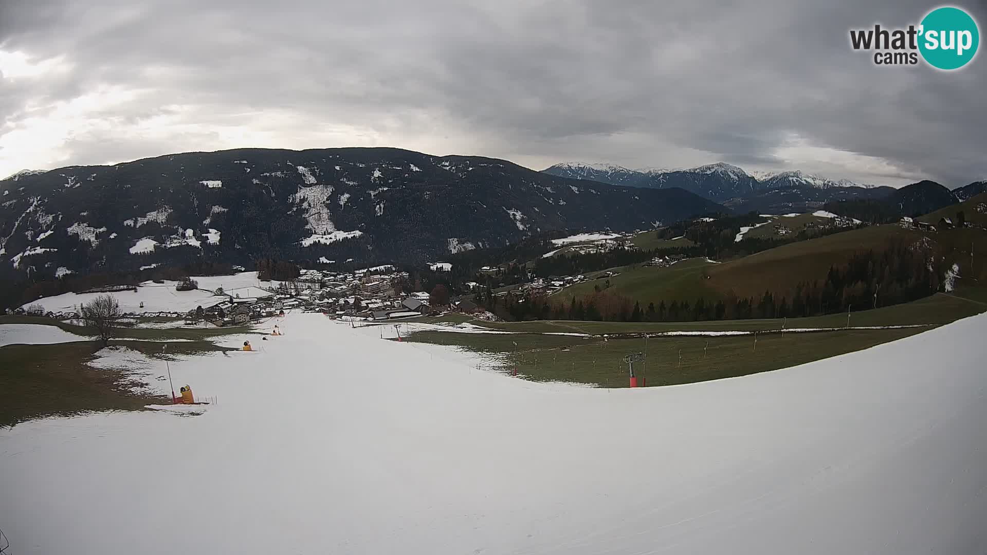 Spletna kamera Terenten (1210m) – Pogled v živo na dolino Pusteria