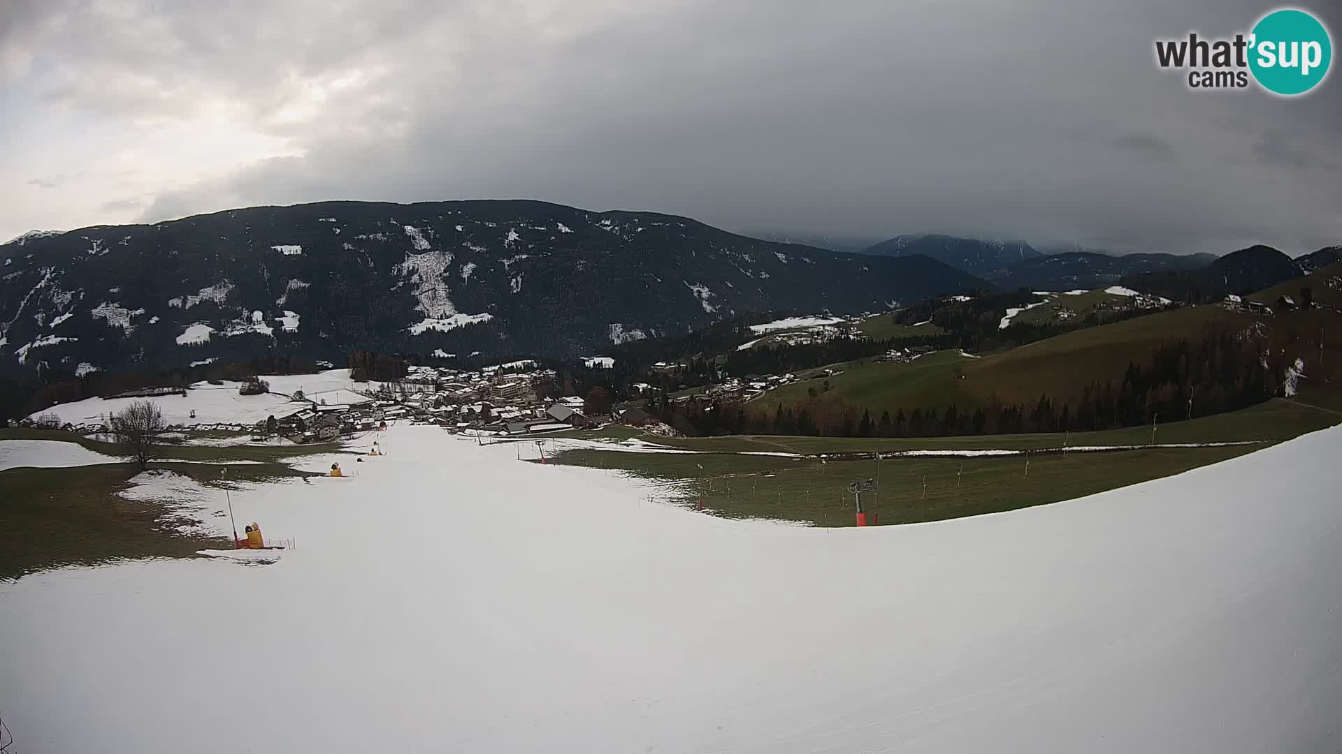 Spletna kamera Terenten (1210m) – Pogled v živo na dolino Pusteria