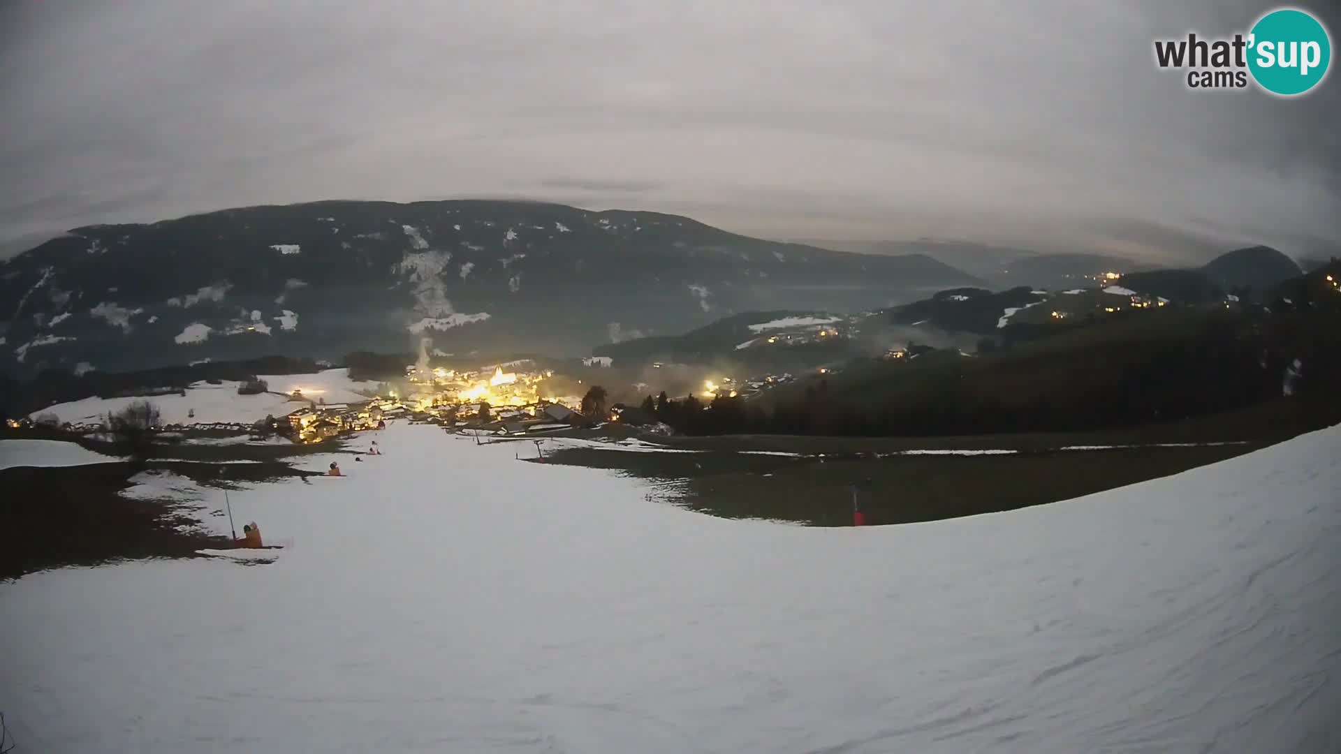 Spletna kamera Terenten (1210m) – Pogled v živo na dolino Pusteria