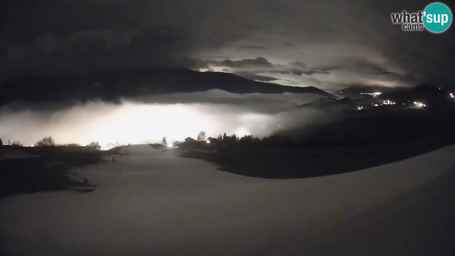 Spletna kamera Terenten (1210m) – Pogled v živo na dolino Pusteria