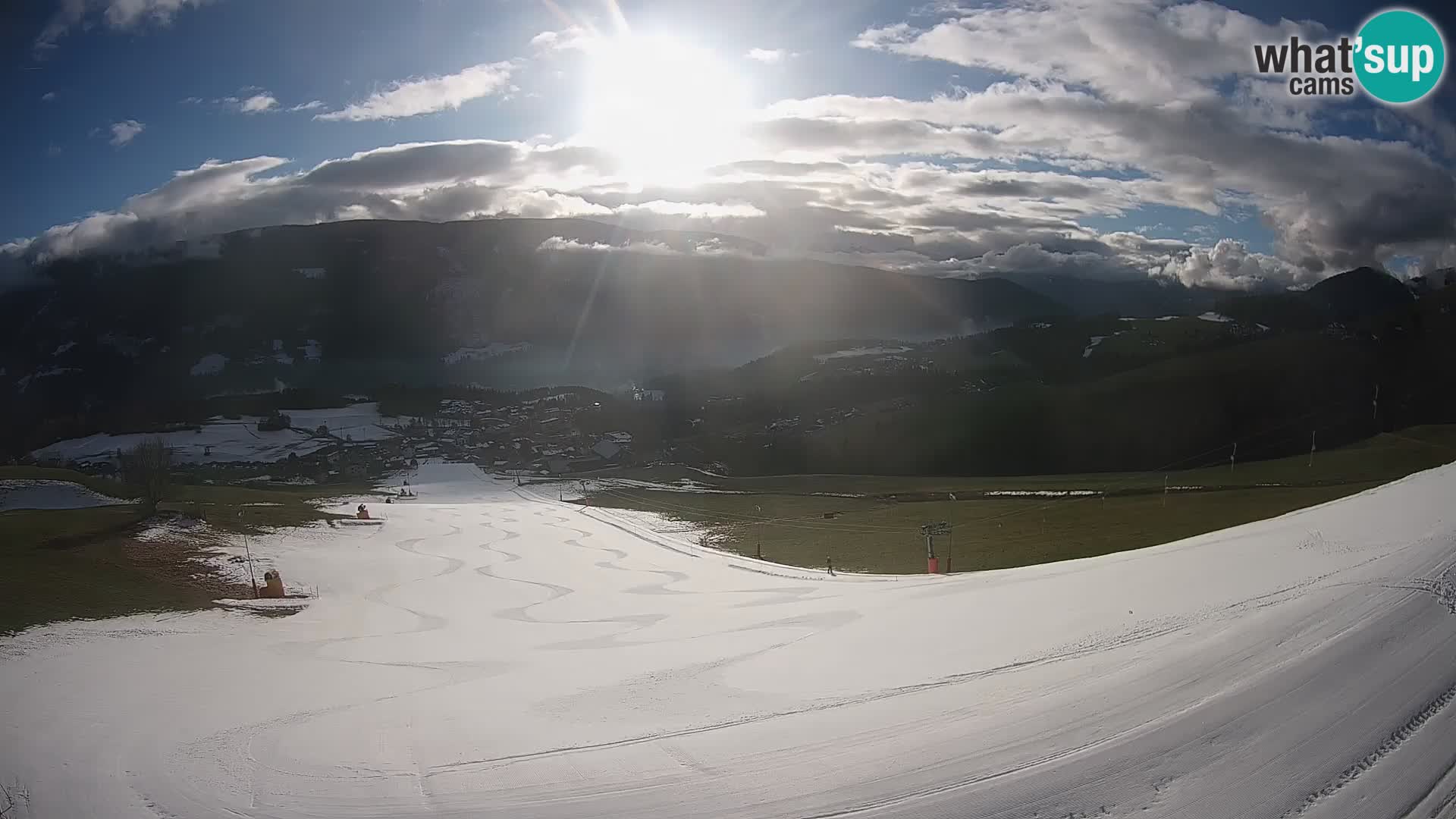 Spletna kamera Terenten (1210m) – Pogled v živo na dolino Pusteria