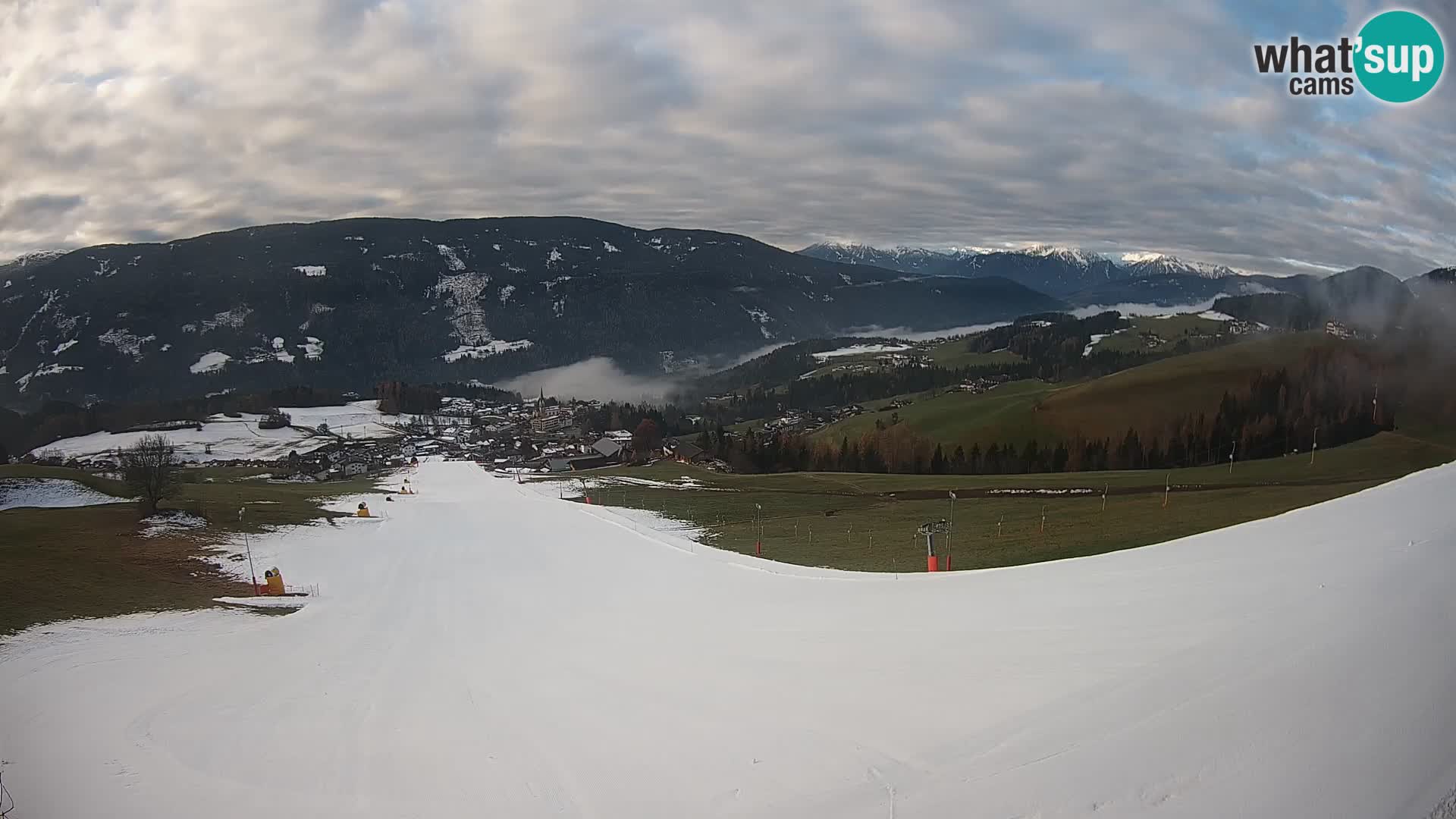 Spletna kamera Terenten (1210m) – Pogled v živo na dolino Pusteria