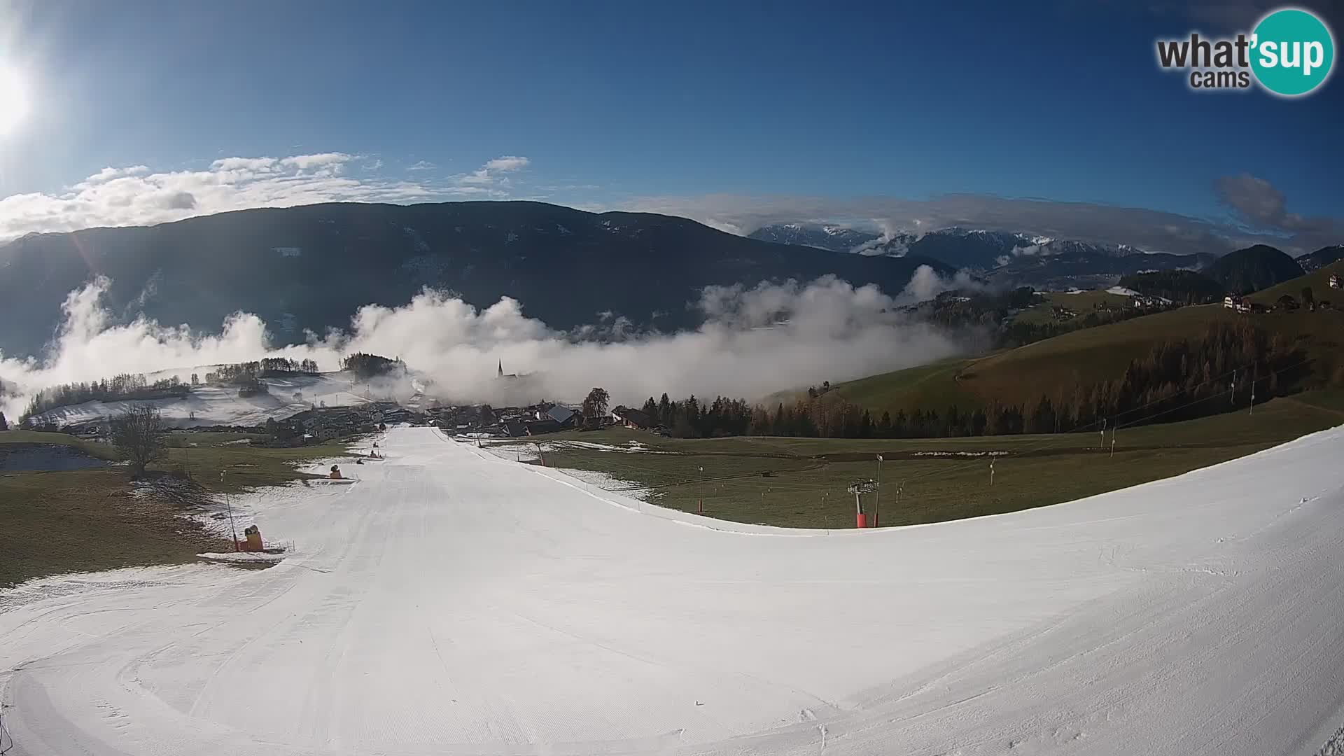 Spletna kamera Terenten (1210m) – Pogled v živo na dolino Pusteria