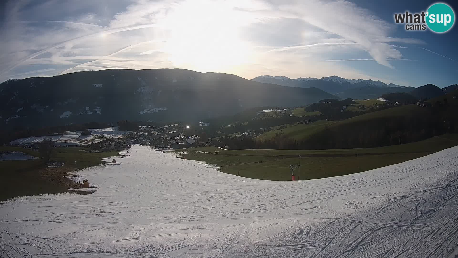 Spletna kamera Terenten (1210m) – Pogled v živo na dolino Pusteria
