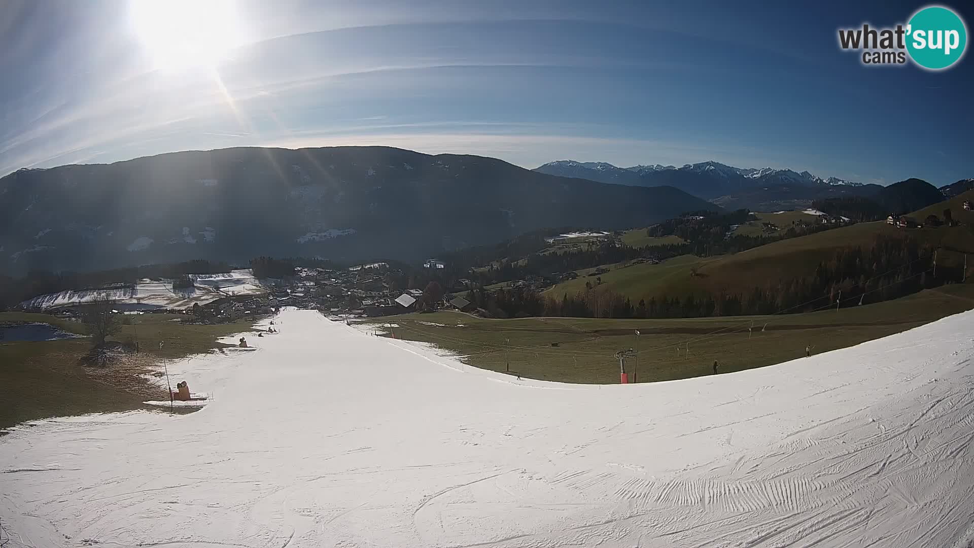Spletna kamera Terenten (1210m) – Pogled v živo na dolino Pusteria