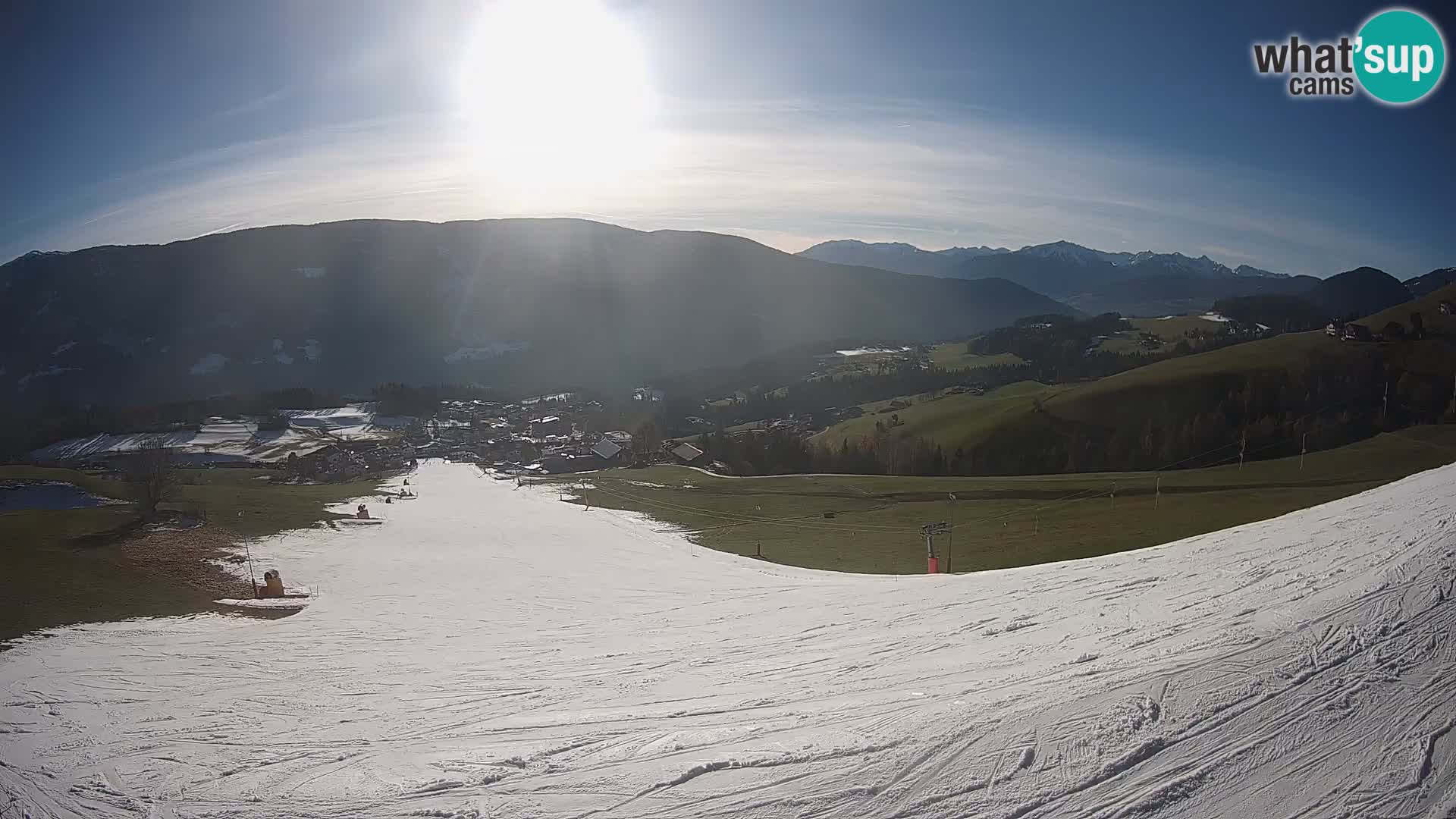 Spletna kamera Terenten (1210m) – Pogled v živo na dolino Pusteria