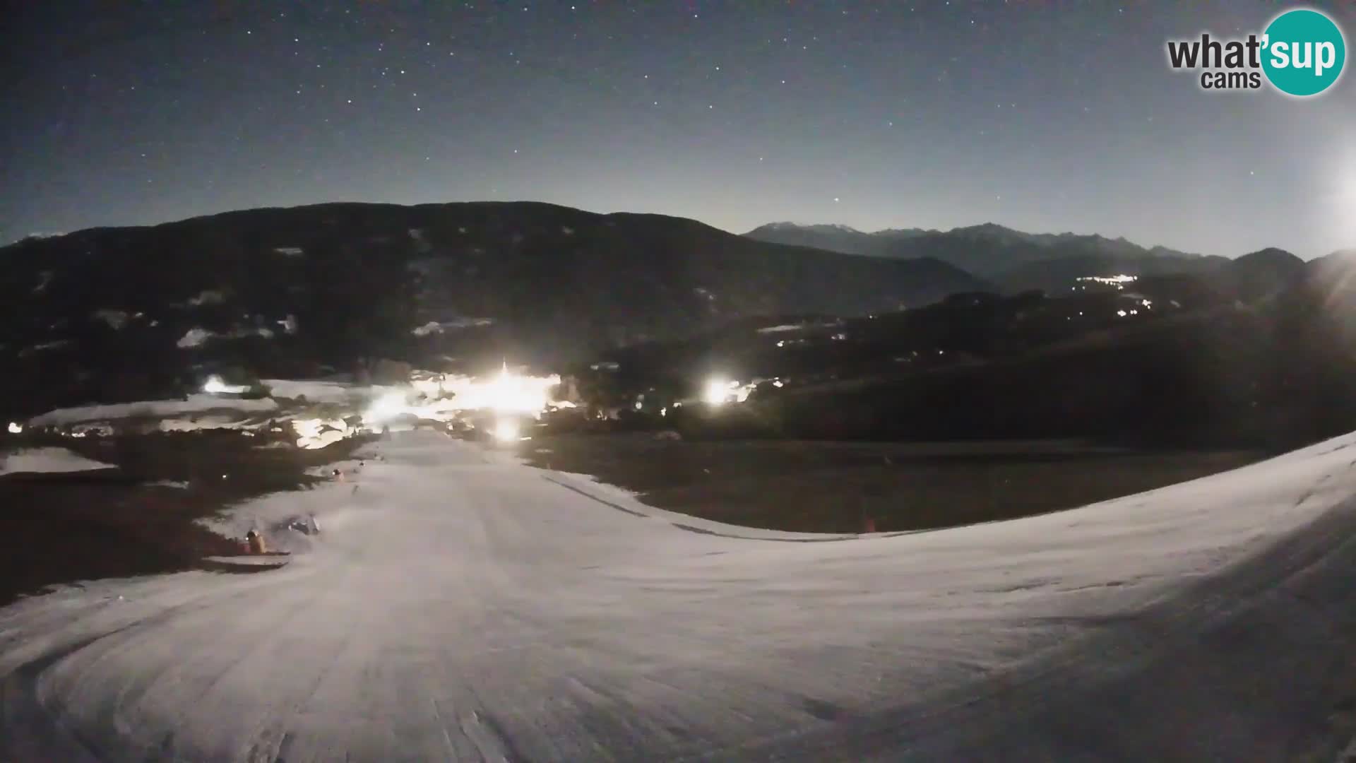 Spletna kamera Terenten (1210m) – Pogled v živo na dolino Pusteria