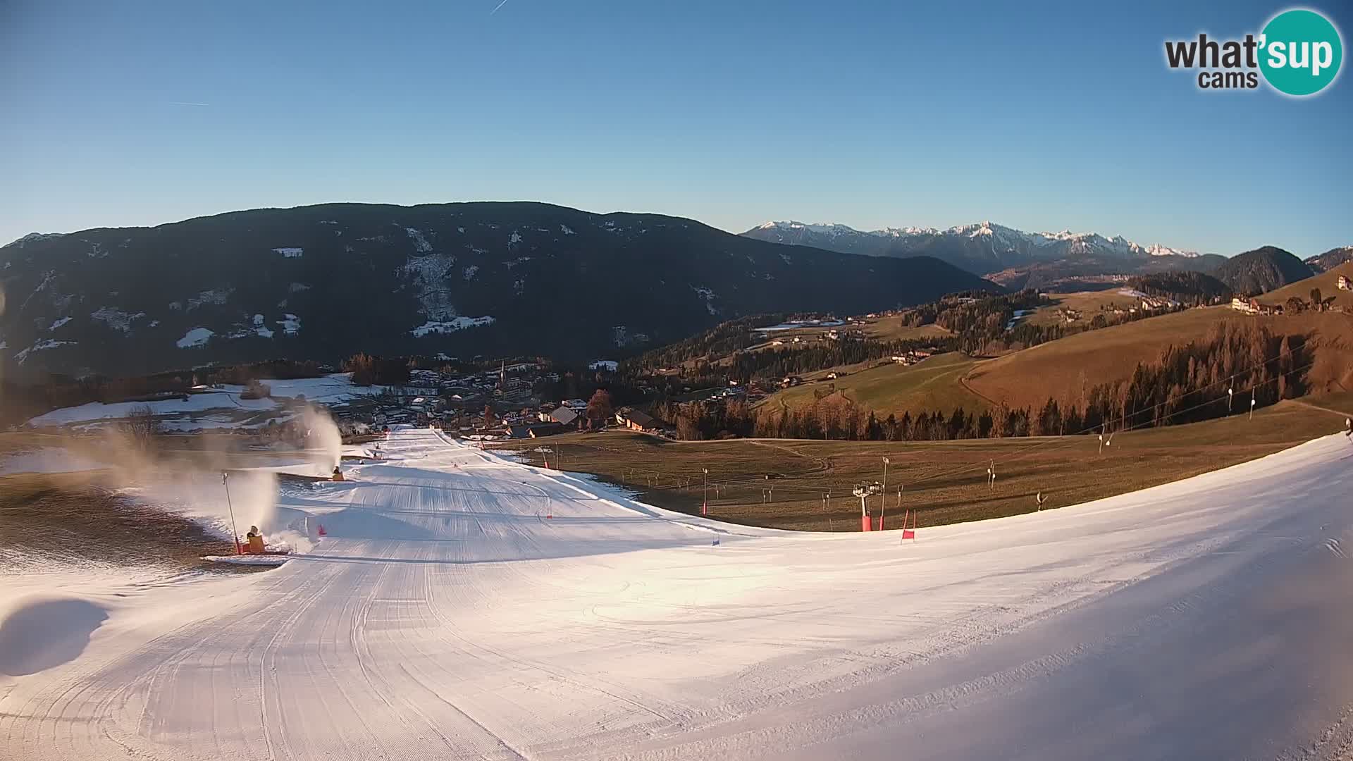 Spletna kamera Terenten (1210m) – Pogled v živo na dolino Pusteria