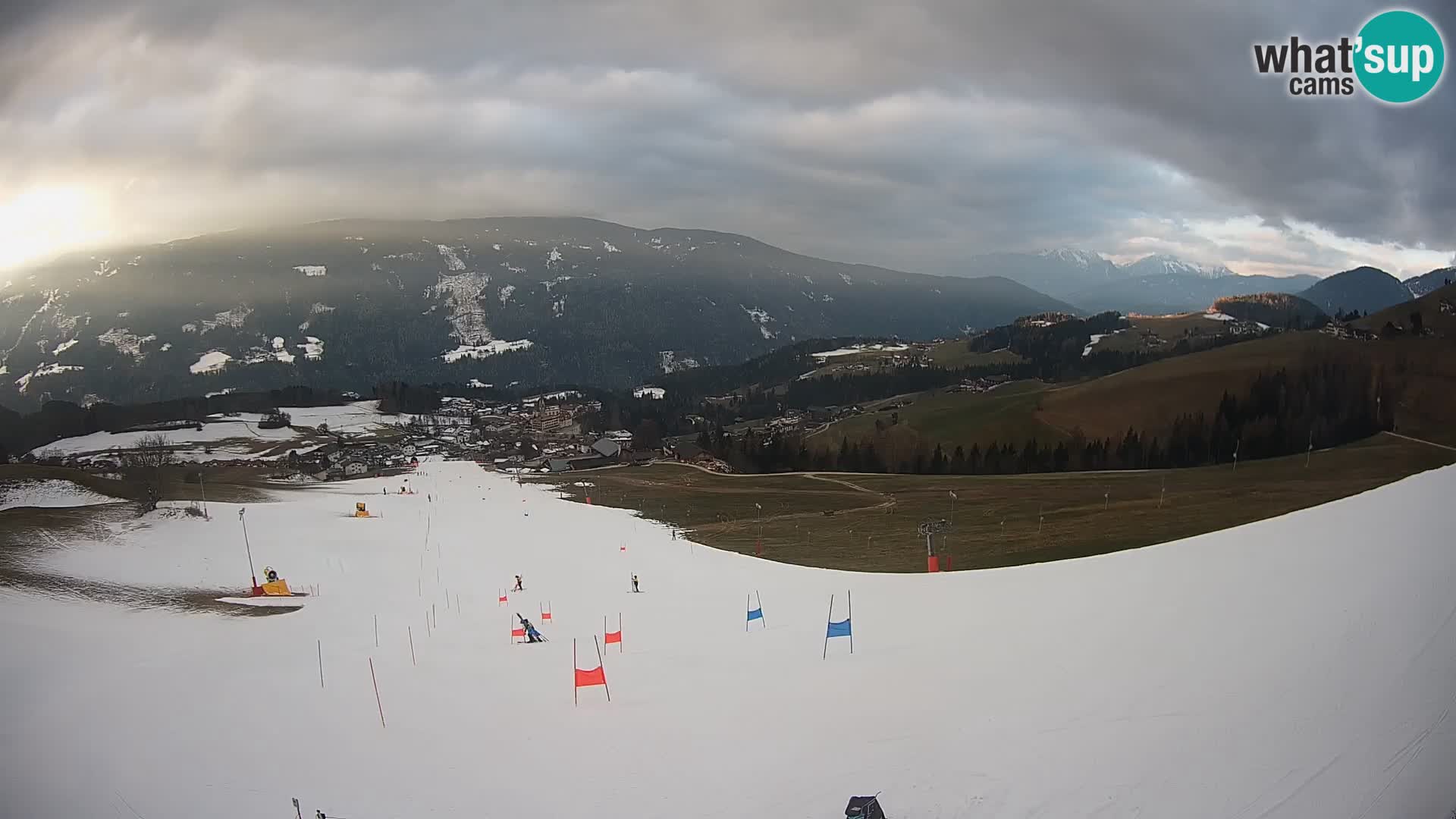 Web kamera Terenten (1210m) – Pogled uživo na Dolinu Pusteria