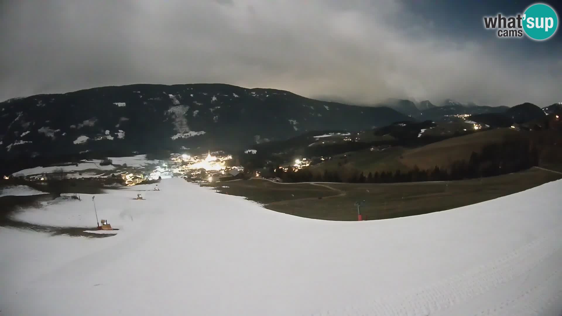 Spletna kamera Terenten (1210m) – Pogled v živo na dolino Pusteria