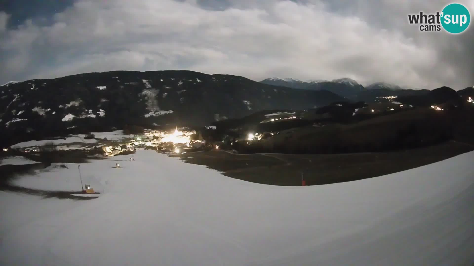 Spletna kamera Terenten (1210m) – Pogled v živo na dolino Pusteria