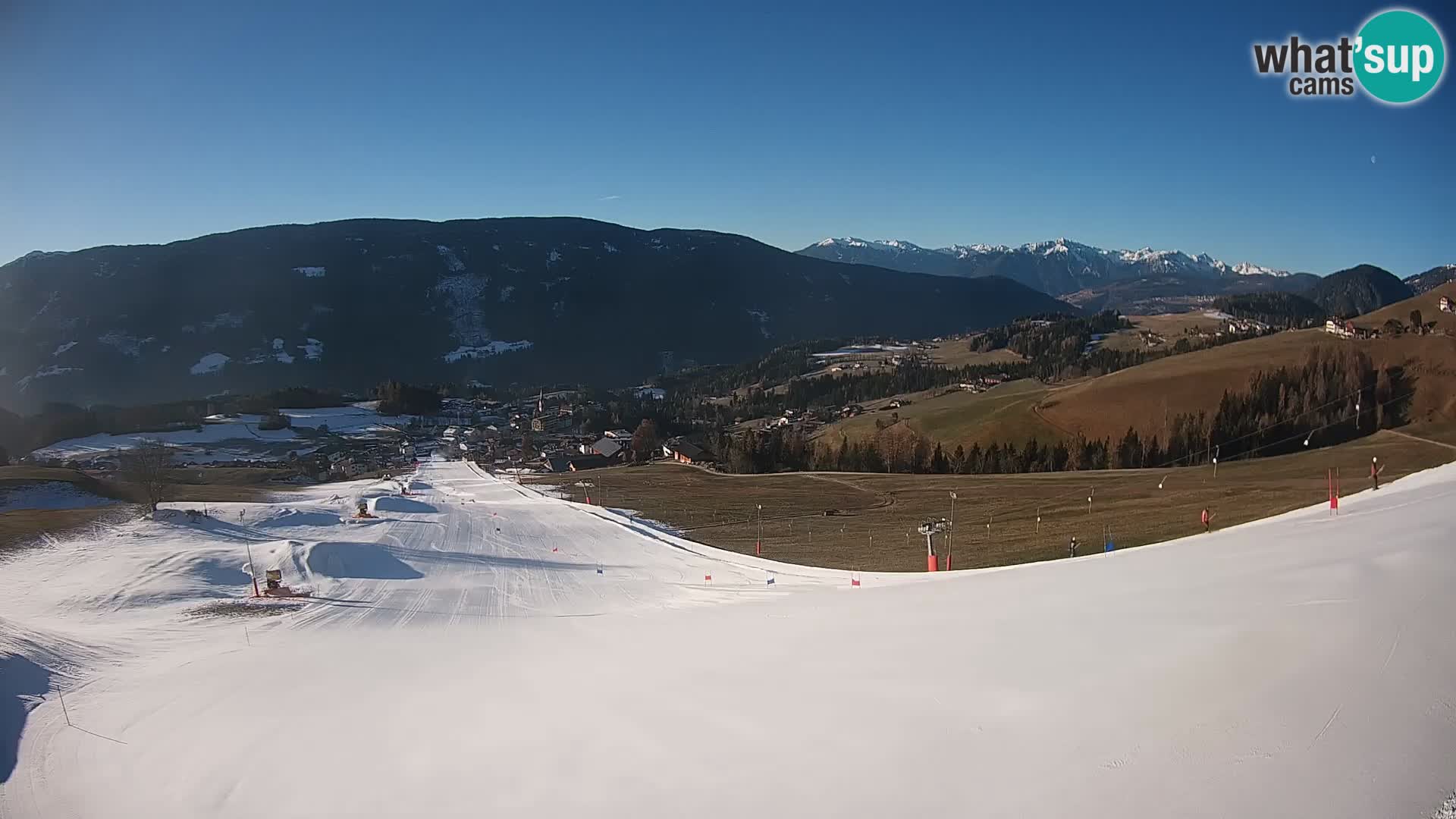 Spletna kamera Terenten (1210m) – Pogled v živo na dolino Pusteria