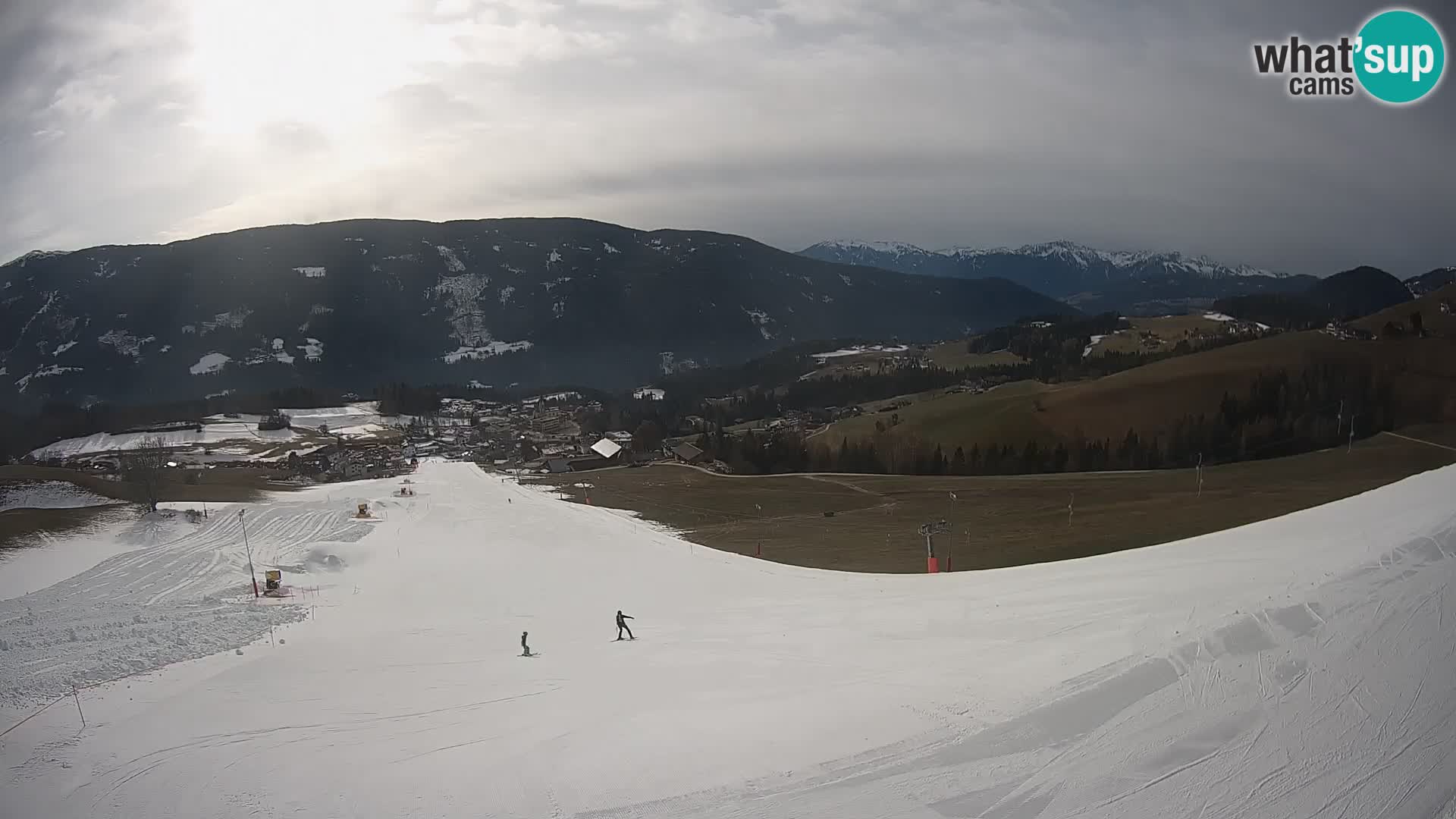 Spletna kamera Terenten (1210m) – Pogled v živo na dolino Pusteria