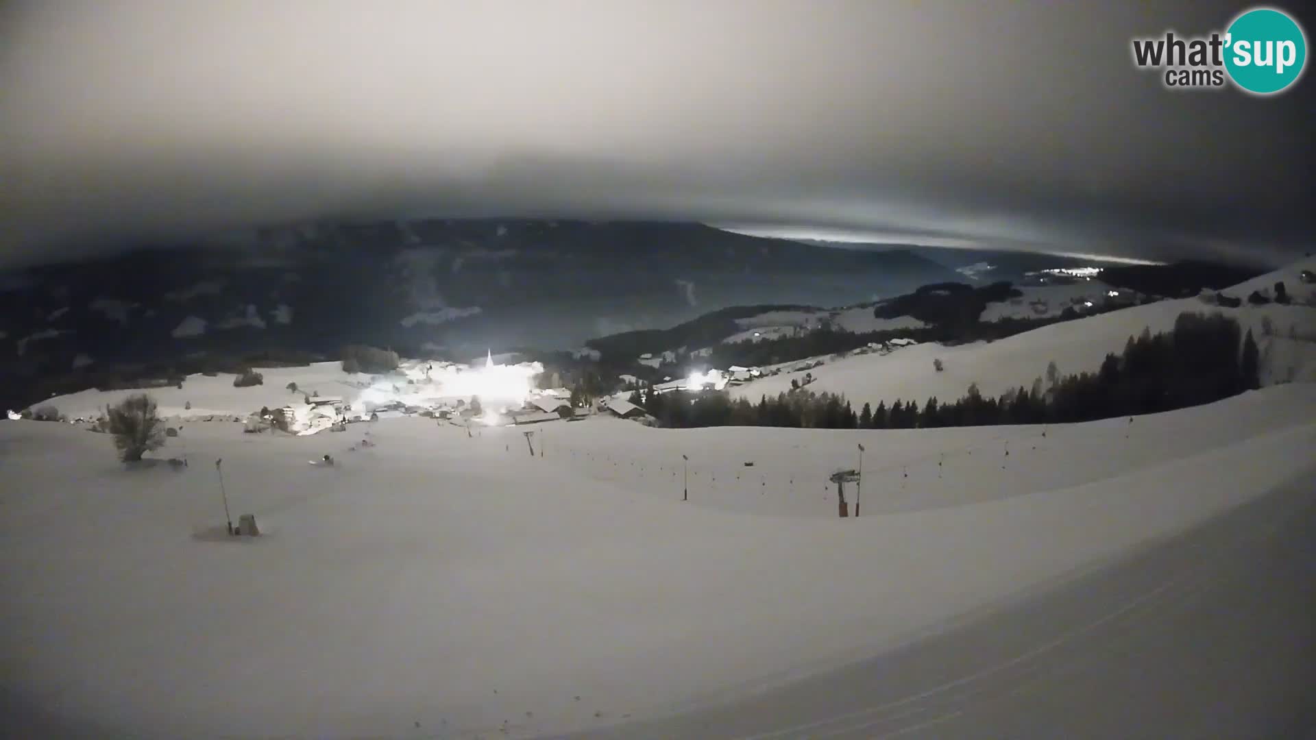 Spletna kamera Terenten (1210m) – Pogled v živo na dolino Pusteria