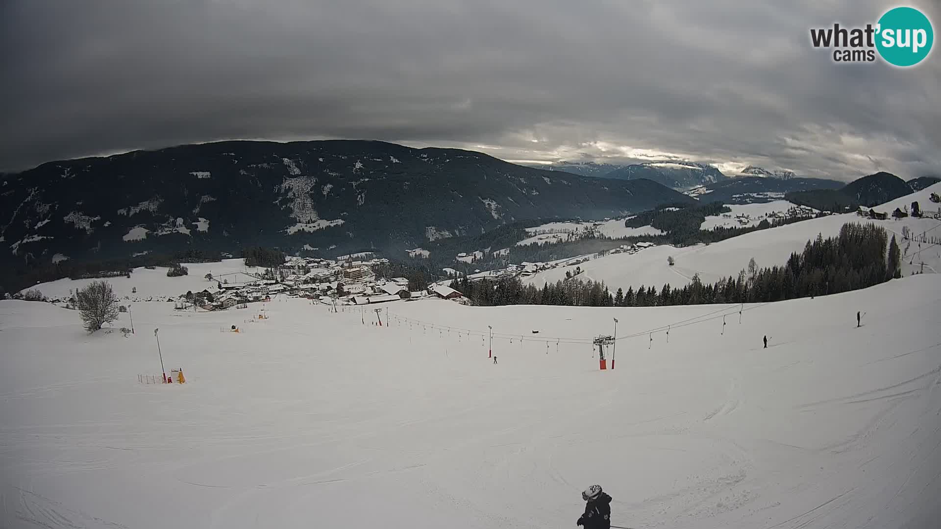 Spletna kamera Terenten (1210m) – Pogled v živo na dolino Pusteria