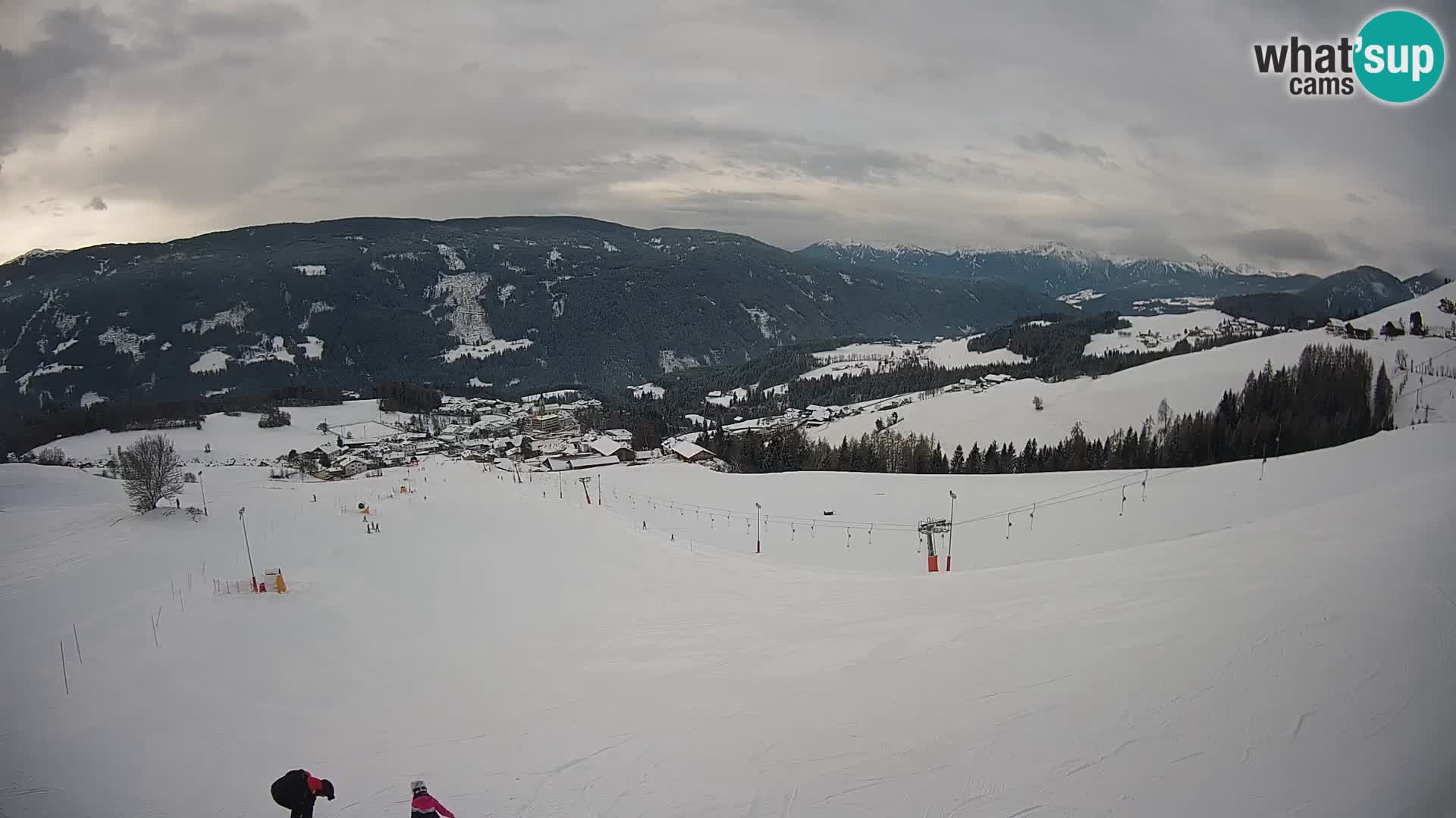 Spletna kamera Terenten (1210m) – Pogled v živo na dolino Pusteria
