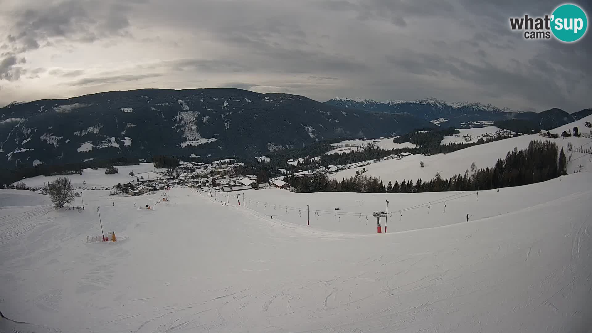 Spletna kamera Terenten (1210m) – Pogled v živo na dolino Pusteria