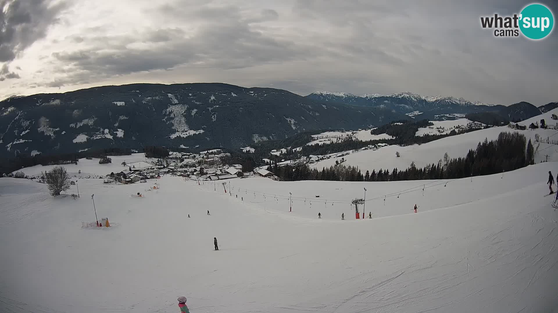 Spletna kamera Terenten (1210m) – Pogled v živo na dolino Pusteria