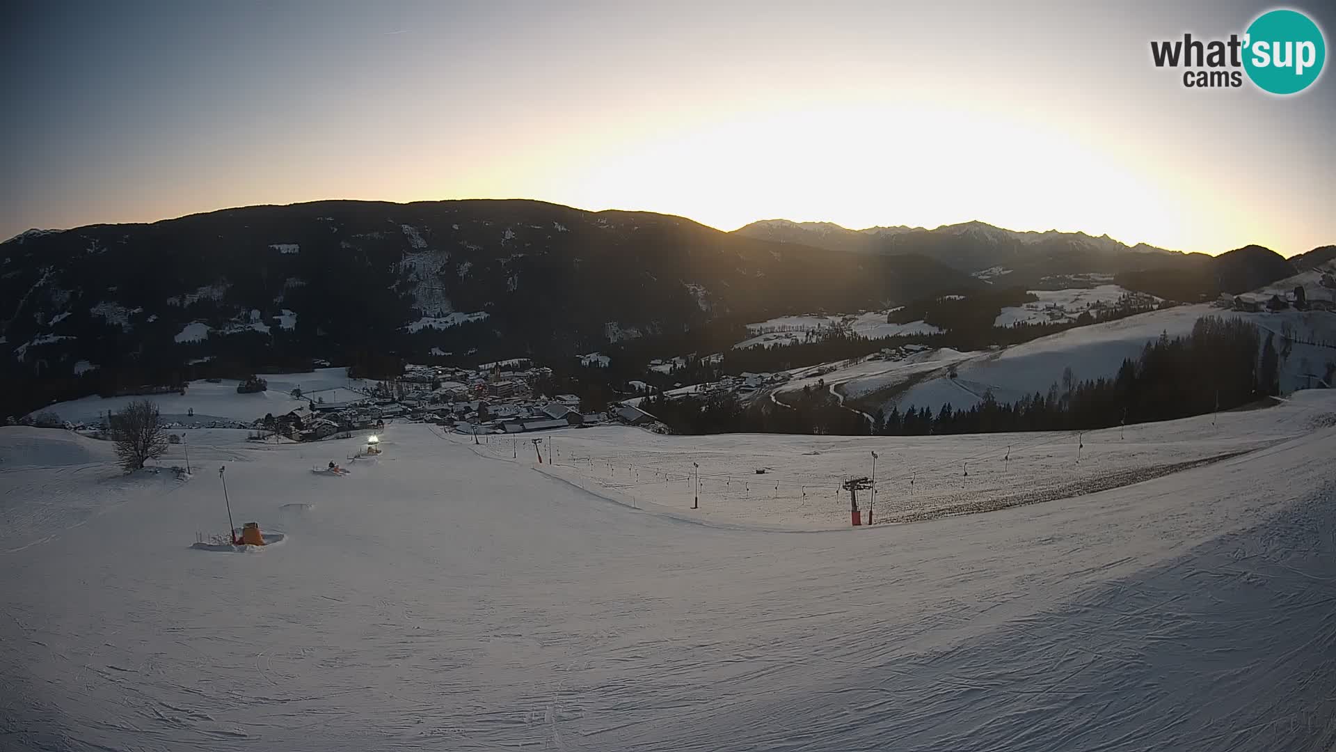 Spletna kamera Terenten (1210m) – Pogled v živo na dolino Pusteria