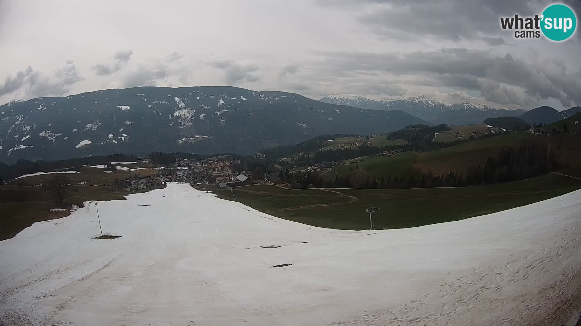 Spletna kamera Terenten (1210m) – Pogled v živo na dolino Pusteria