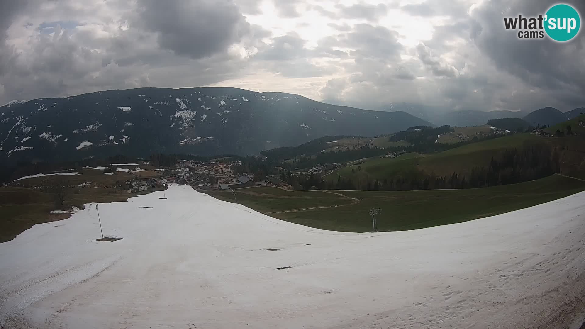 Spletna kamera Terenten (1210m) – Pogled v živo na dolino Pusteria