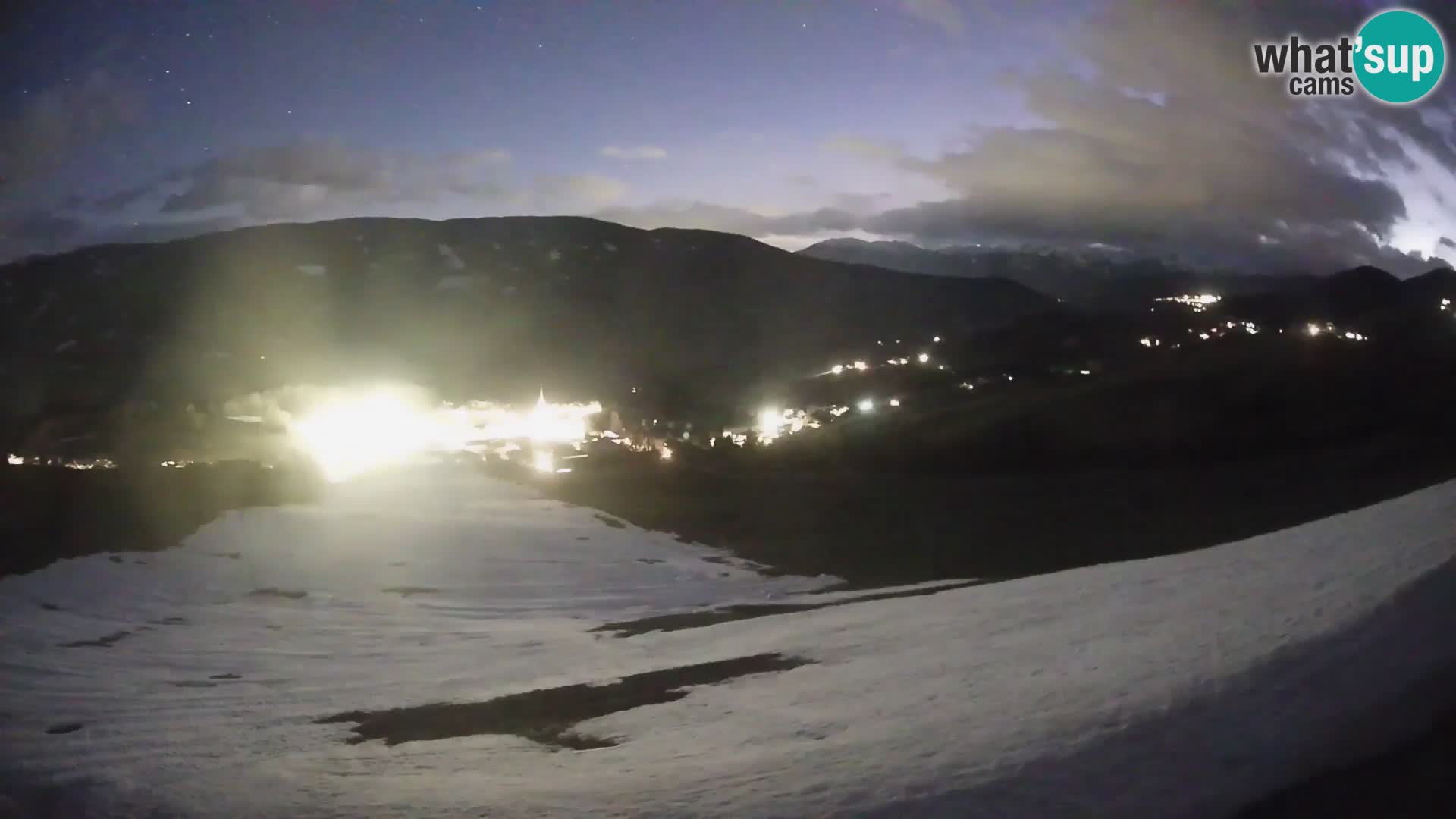 Spletna kamera Terenten (1210m) – Pogled v živo na dolino Pusteria