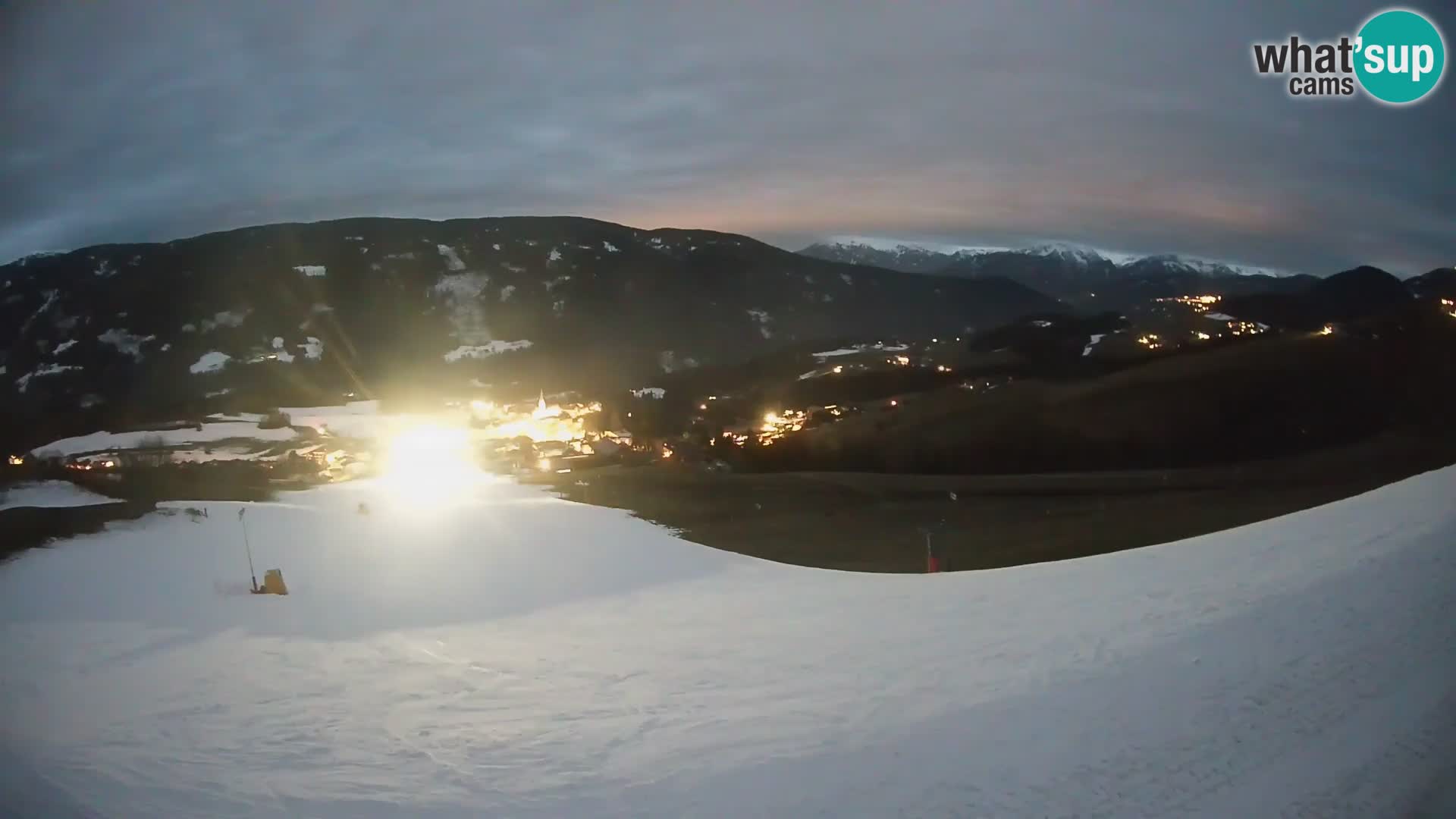 Spletna kamera Terenten (1210m) – Pogled v živo na dolino Pusteria