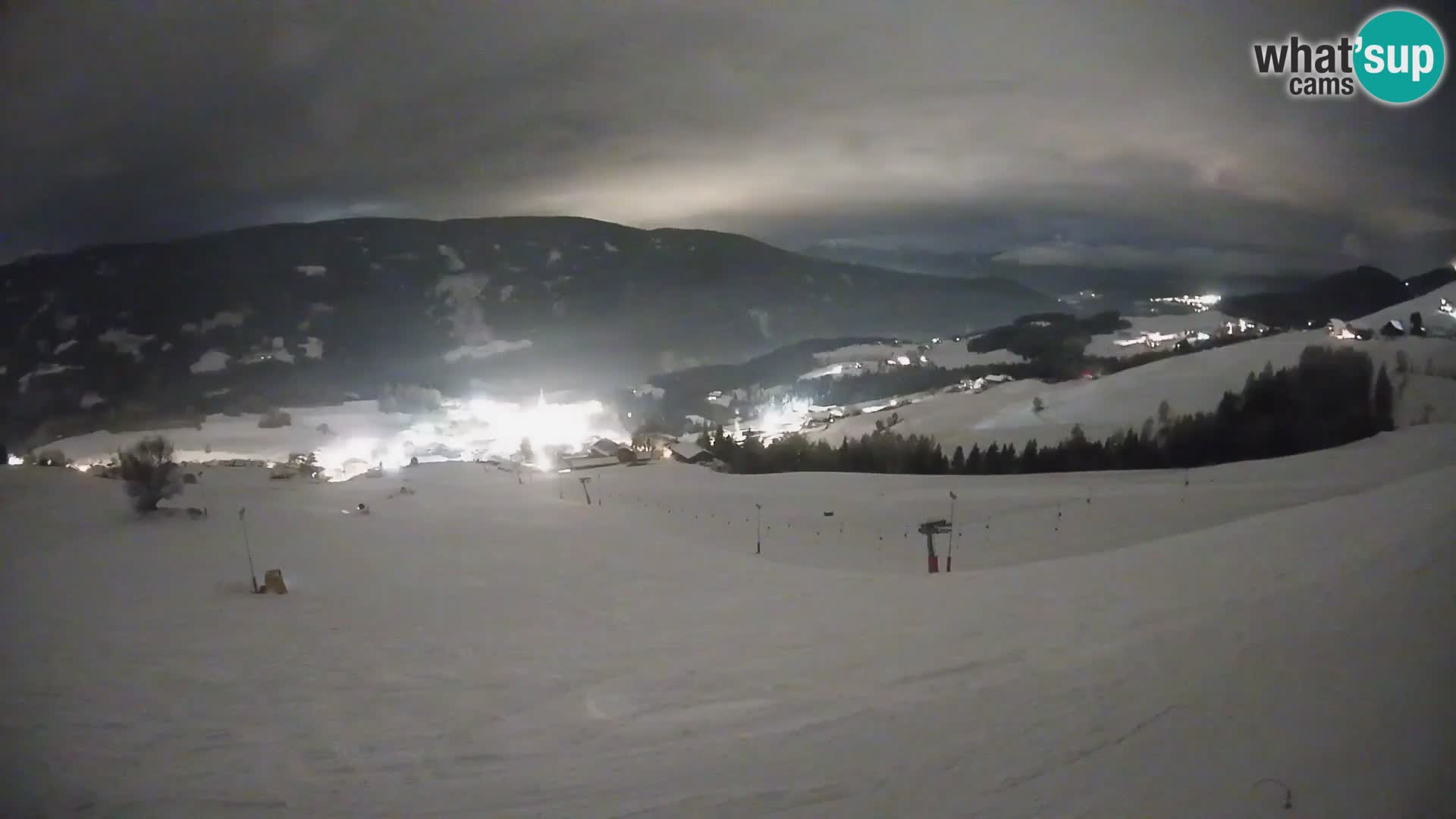 Spletna kamera Terenten (1210m) – Pogled v živo na dolino Pusteria