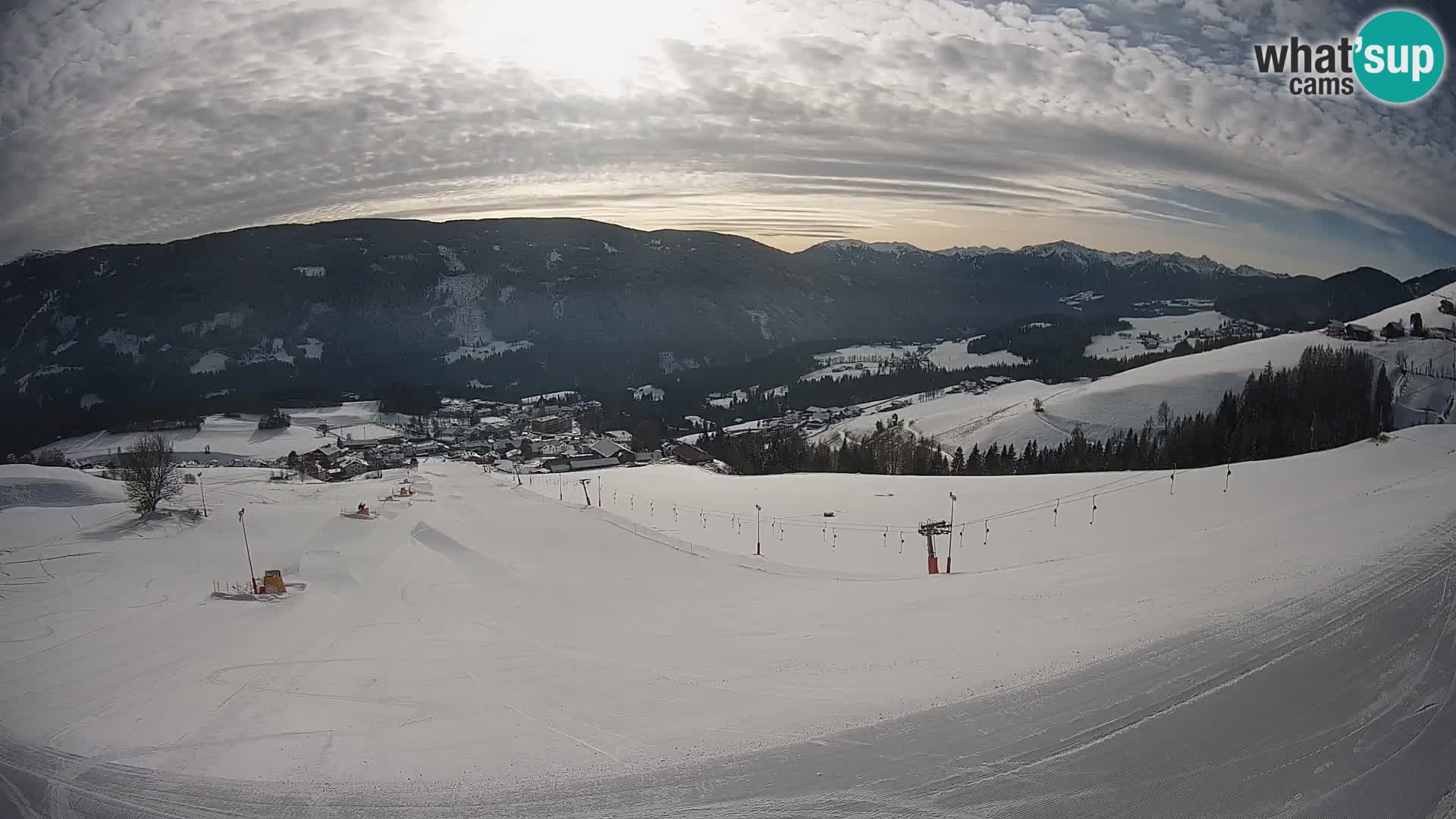 Spletna kamera Terenten (1210m) – Pogled v živo na dolino Pusteria