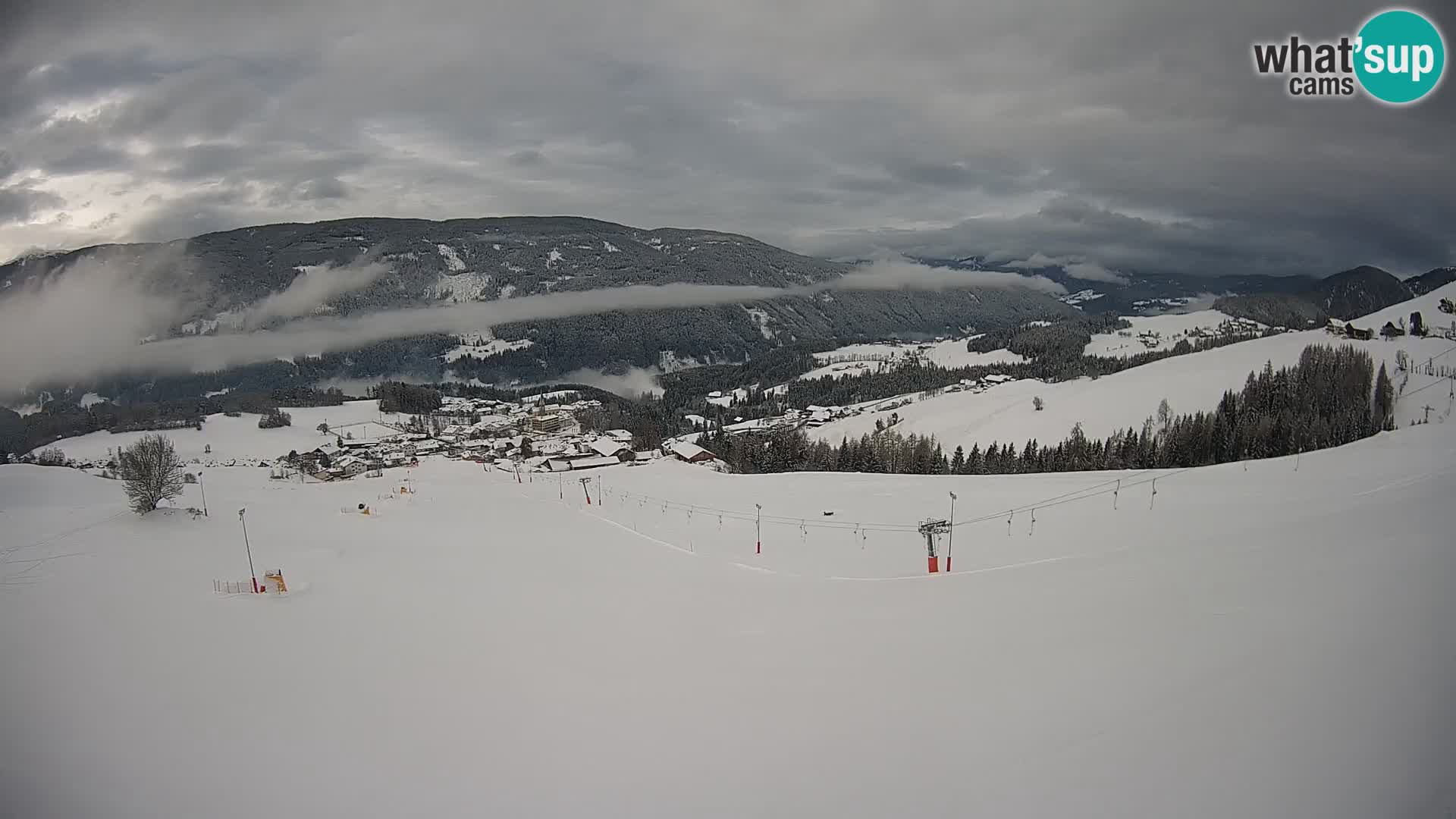 Spletna kamera Terenten (1210m) – Pogled v živo na dolino Pusteria
