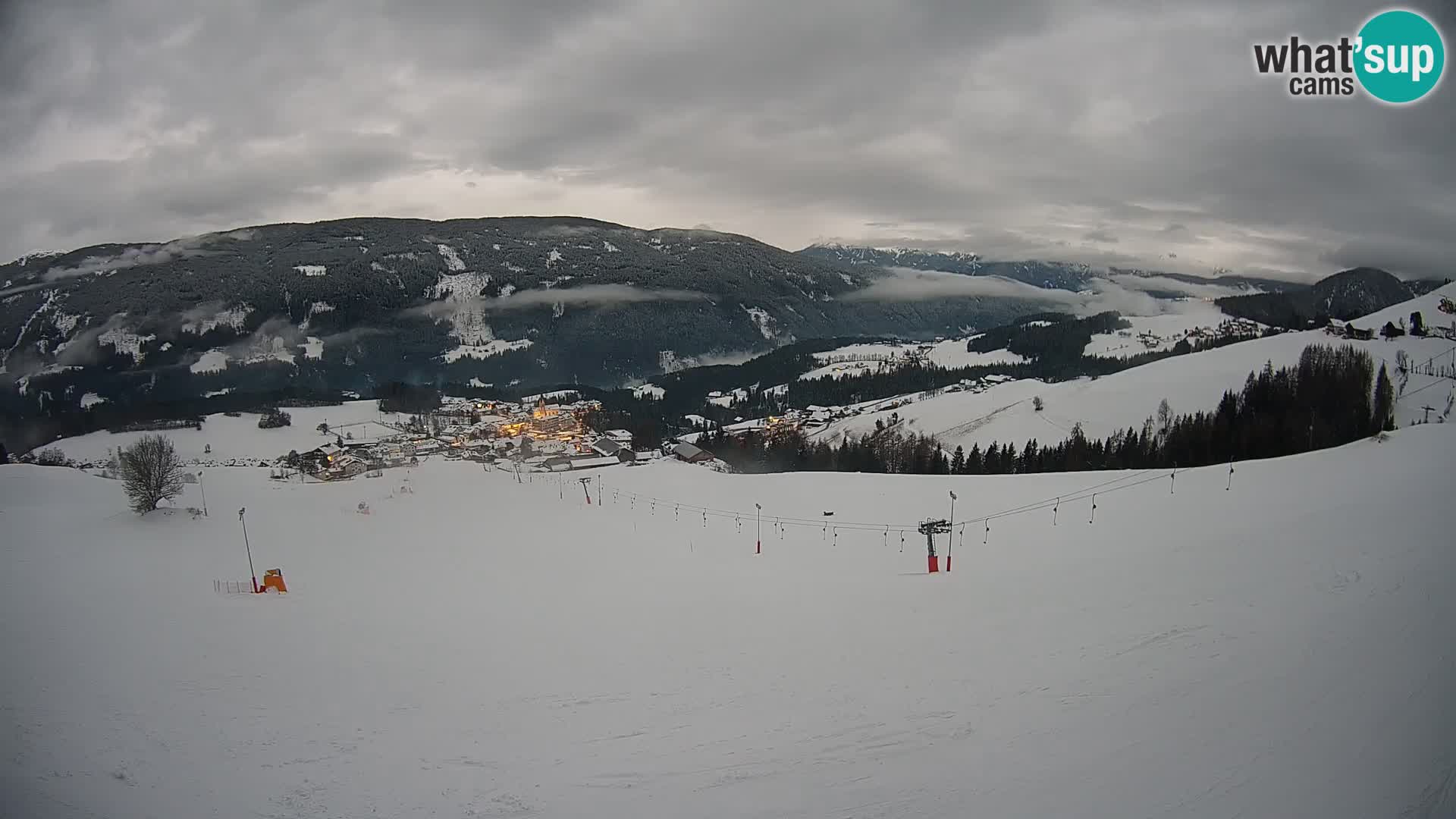 Spletna kamera Terenten (1210m) – Pogled v živo na dolino Pusteria