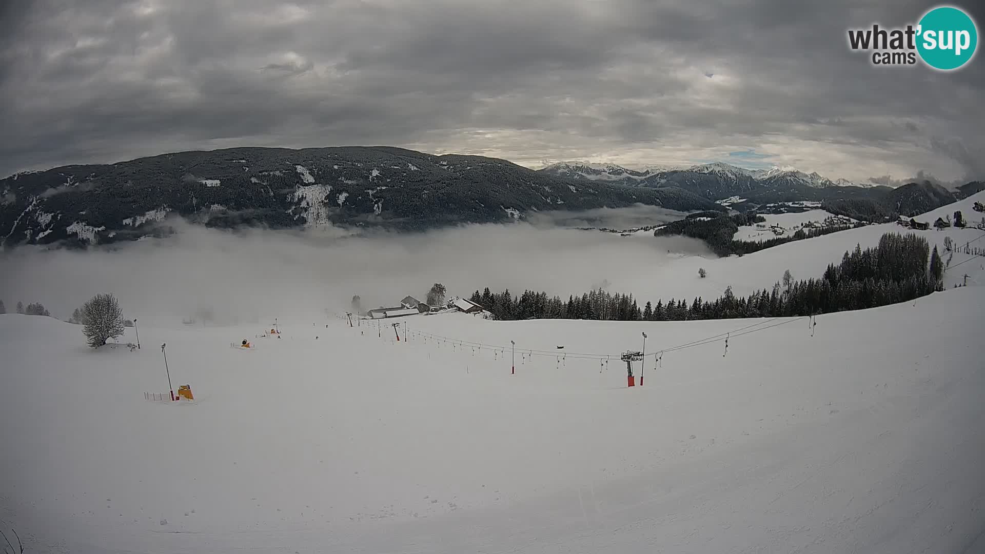 Spletna kamera Terenten (1210m) – Pogled v živo na dolino Pusteria