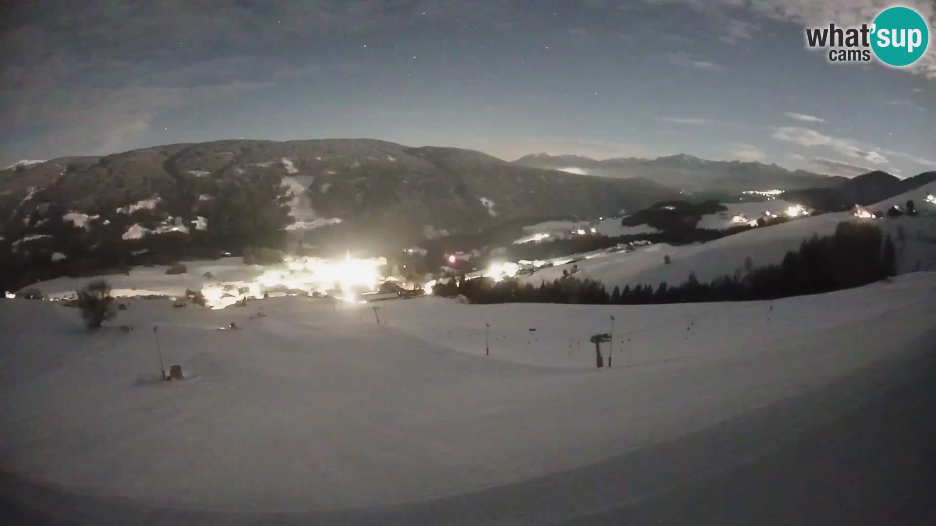 Spletna kamera Terenten (1210m) – Pogled v živo na dolino Pusteria