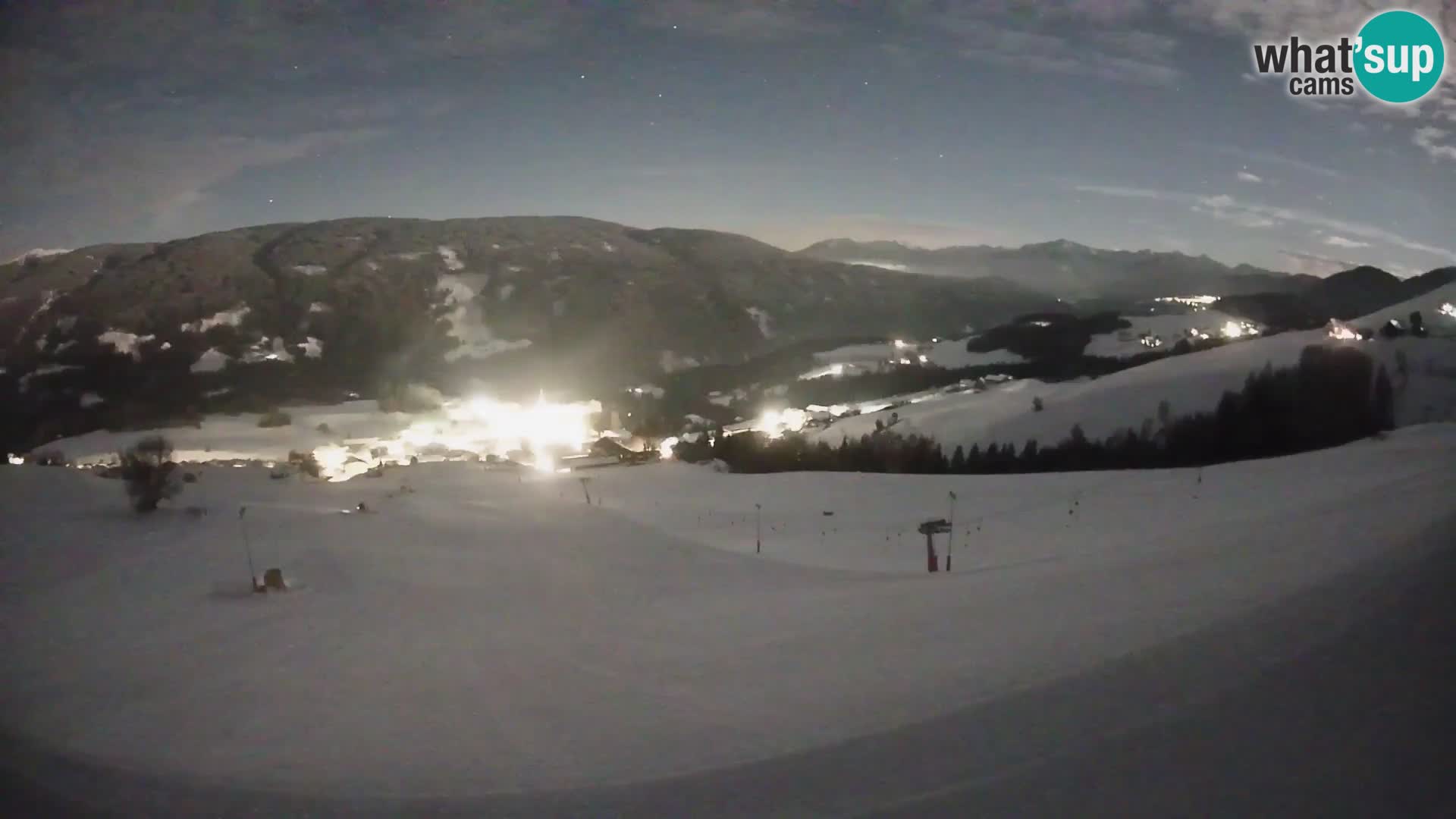 Spletna kamera Terenten (1210m) – Pogled v živo na dolino Pusteria