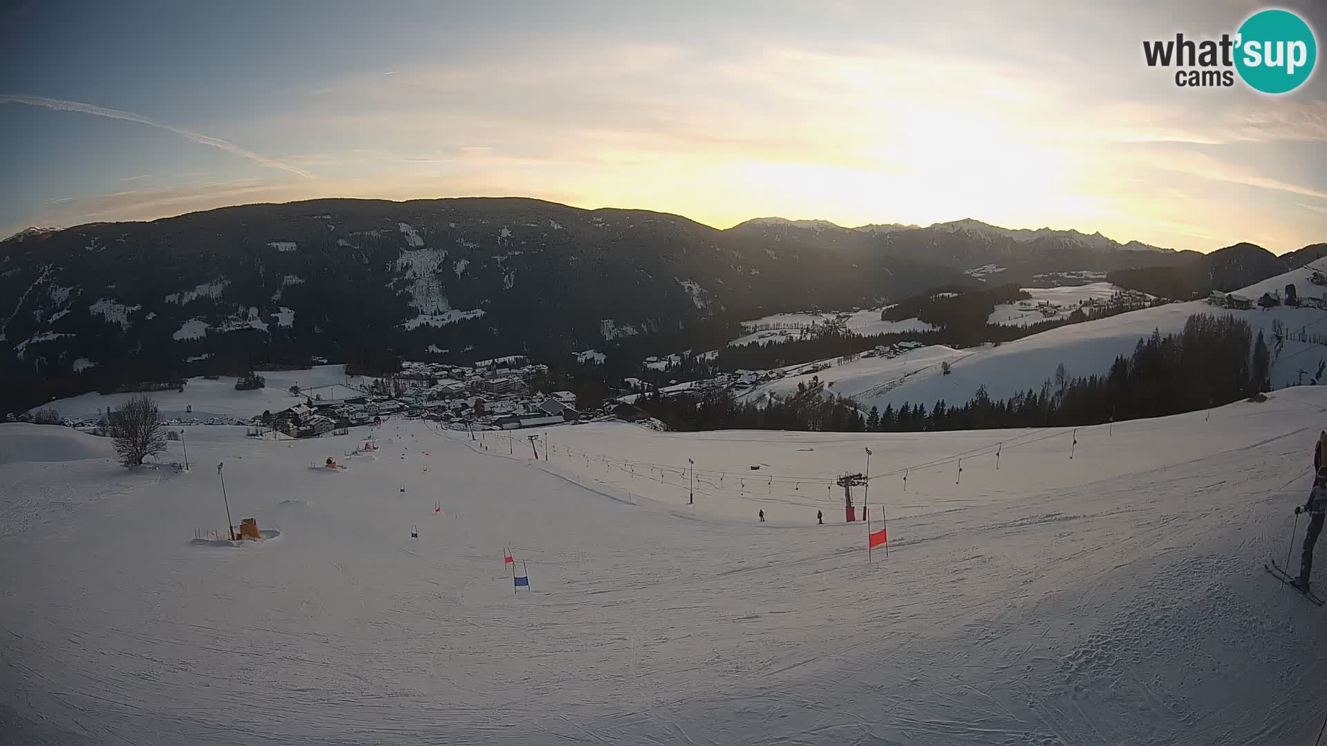 Spletna kamera Terenten (1210m) – Pogled v živo na dolino Pusteria