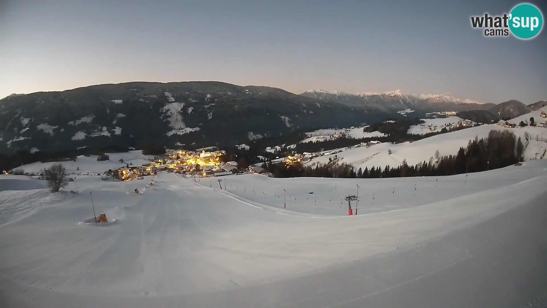 Spletna kamera Terenten (1210m) – Pogled v živo na dolino Pusteria