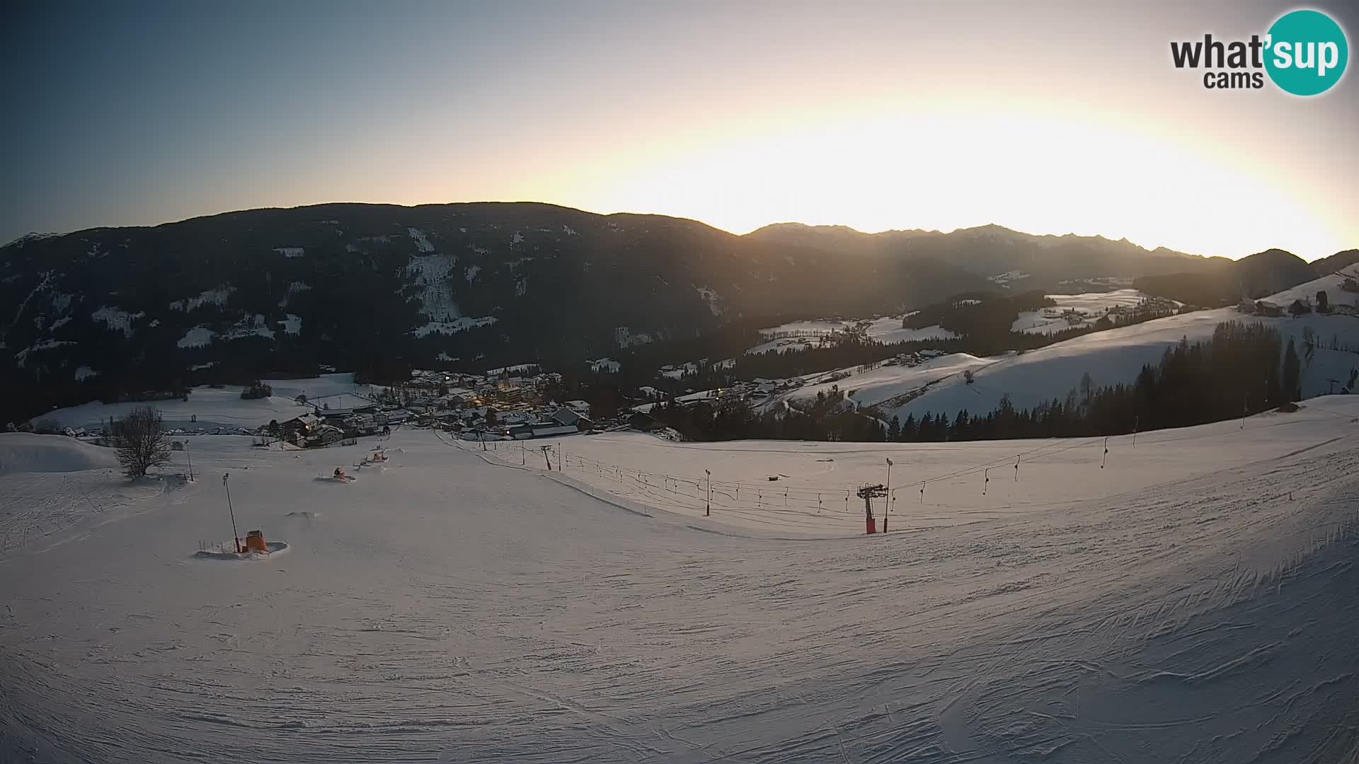 Spletna kamera Terenten (1210m) – Pogled v živo na dolino Pusteria