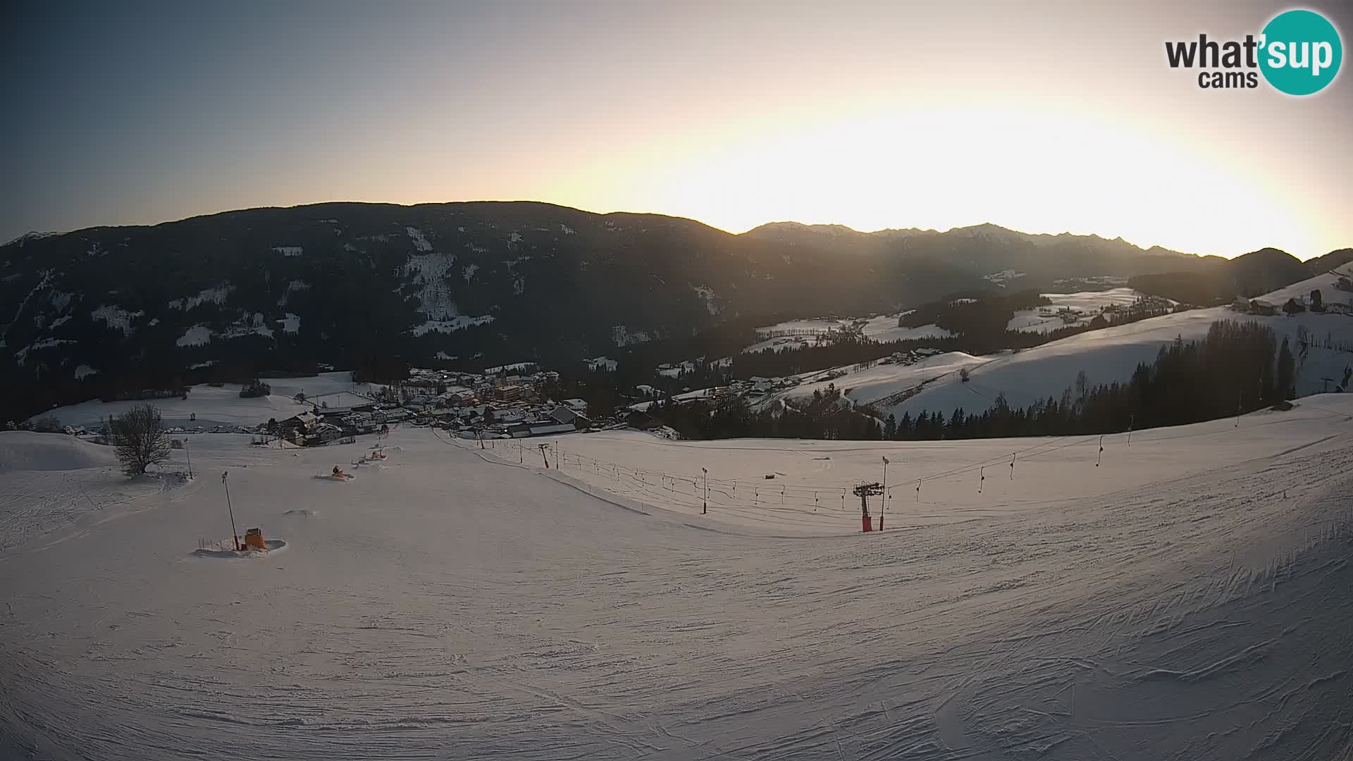 Spletna kamera Terenten (1210m) – Pogled v živo na dolino Pusteria