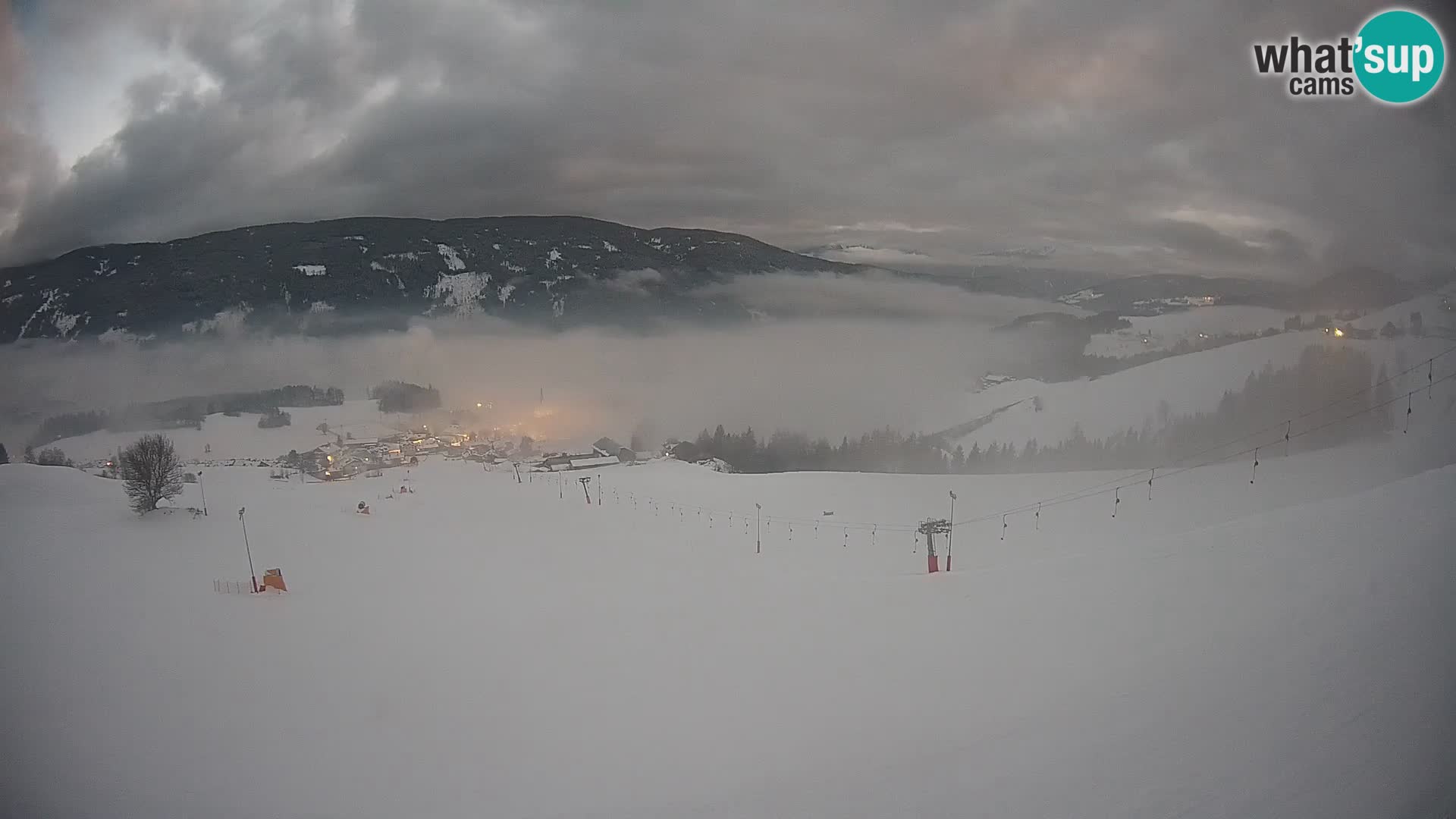 Spletna kamera Terenten (1210m) – Pogled v živo na dolino Pusteria