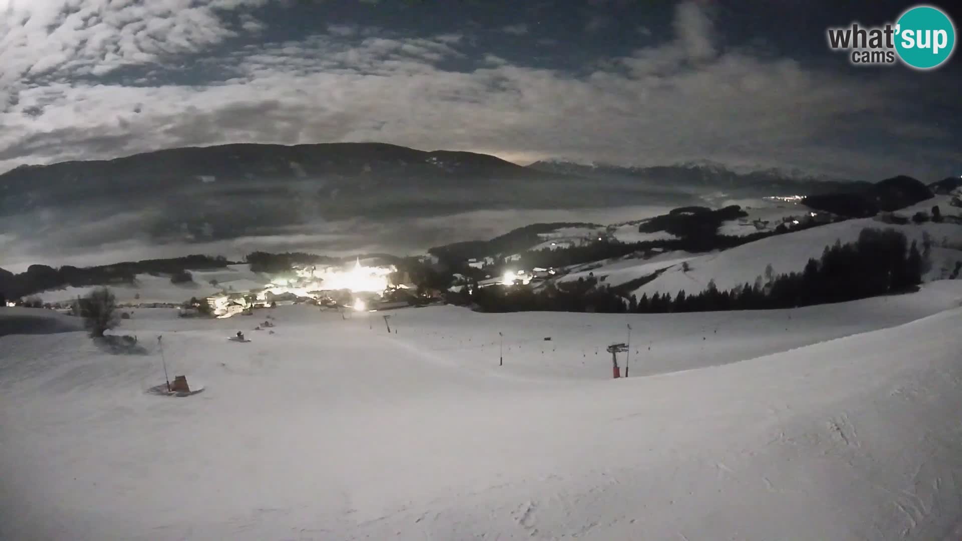 Spletna kamera Terenten (1210m) – Pogled v živo na dolino Pusteria