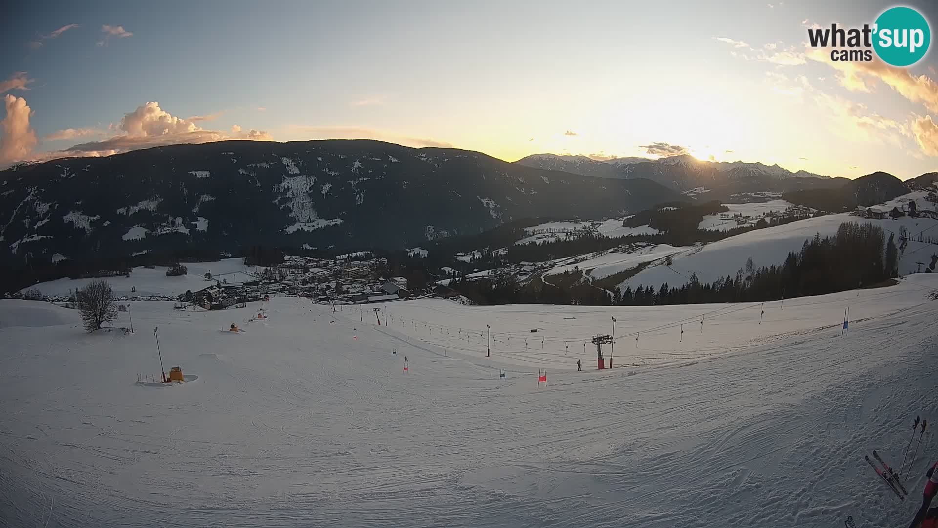 Spletna kamera Terenten (1210m) – Pogled v živo na dolino Pusteria