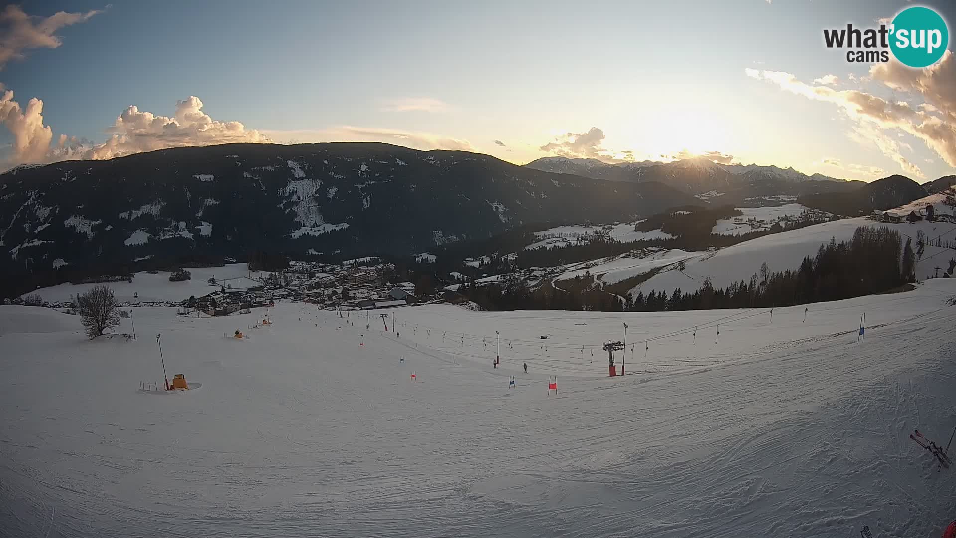 Spletna kamera Terenten (1210m) – Pogled v živo na dolino Pusteria