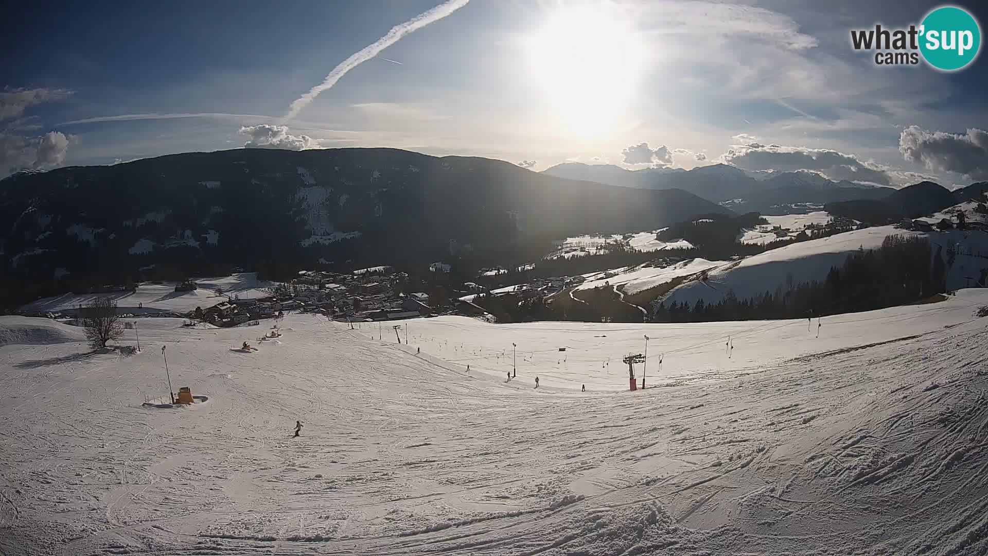 Spletna kamera Terenten (1210m) – Pogled v živo na dolino Pusteria