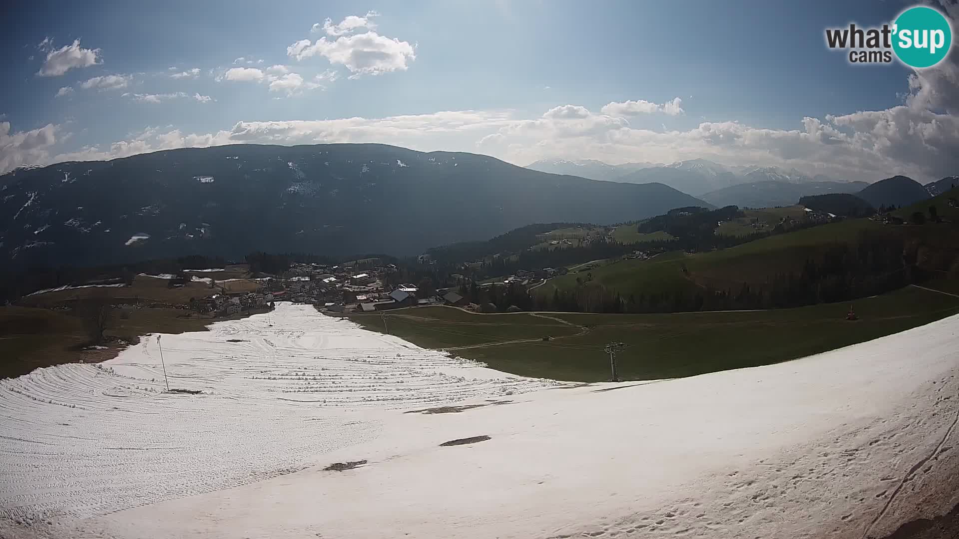 Spletna kamera Terenten (1210m) – Pogled v živo na dolino Pusteria
