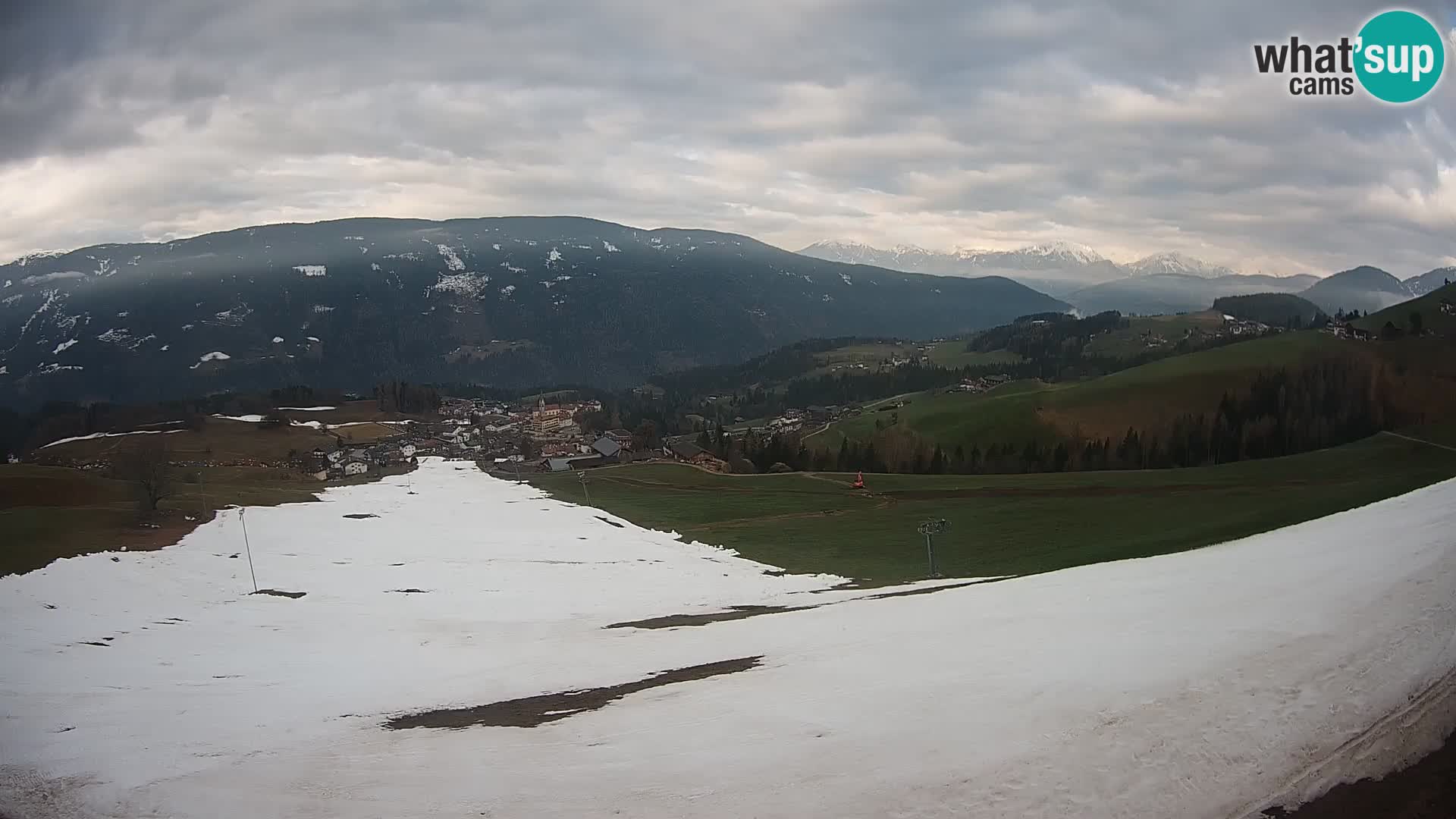 Spletna kamera Terenten (1210m) – Pogled v živo na dolino Pusteria
