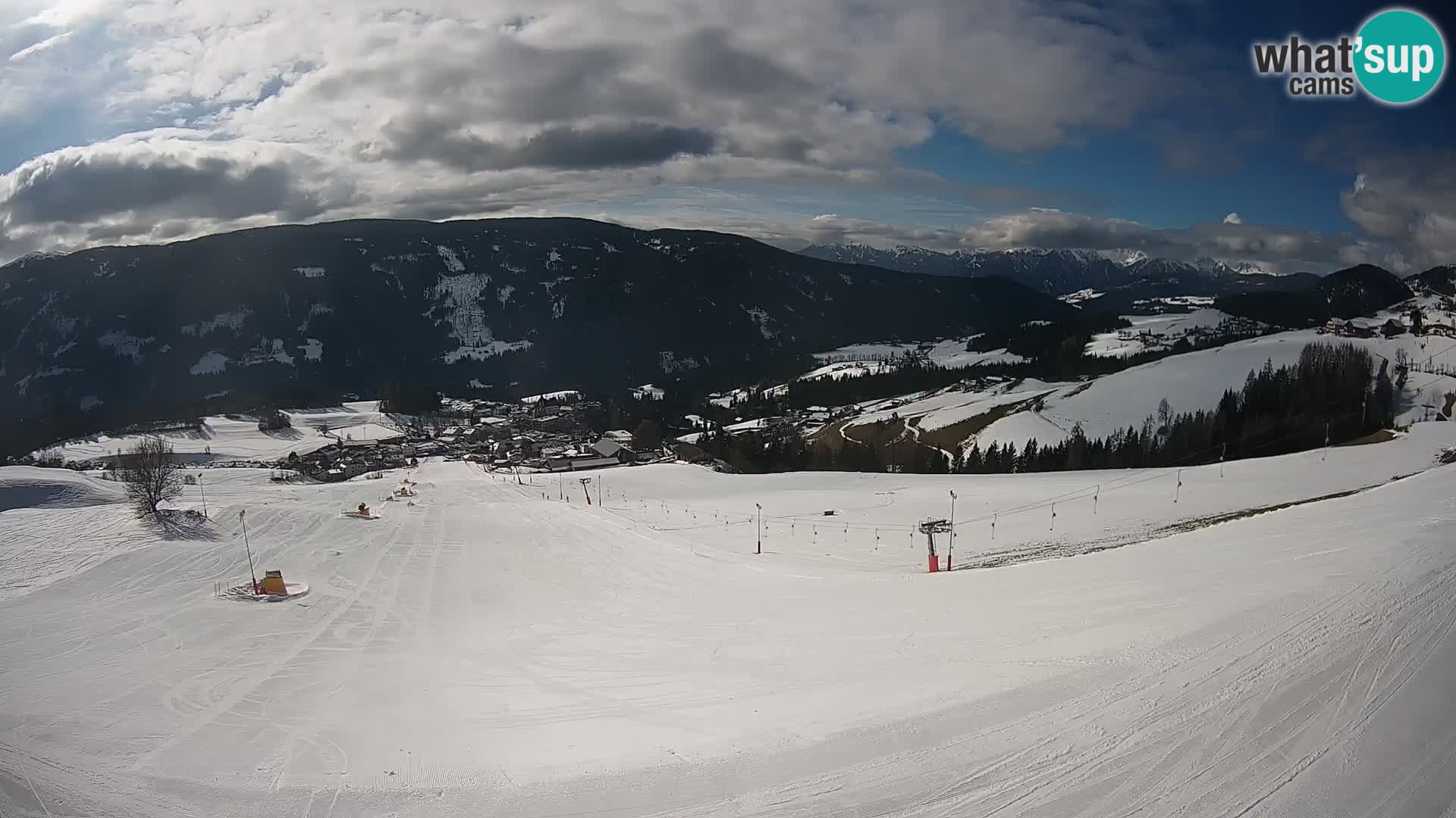 Spletna kamera Terenten (1210m) – Pogled v živo na dolino Pusteria