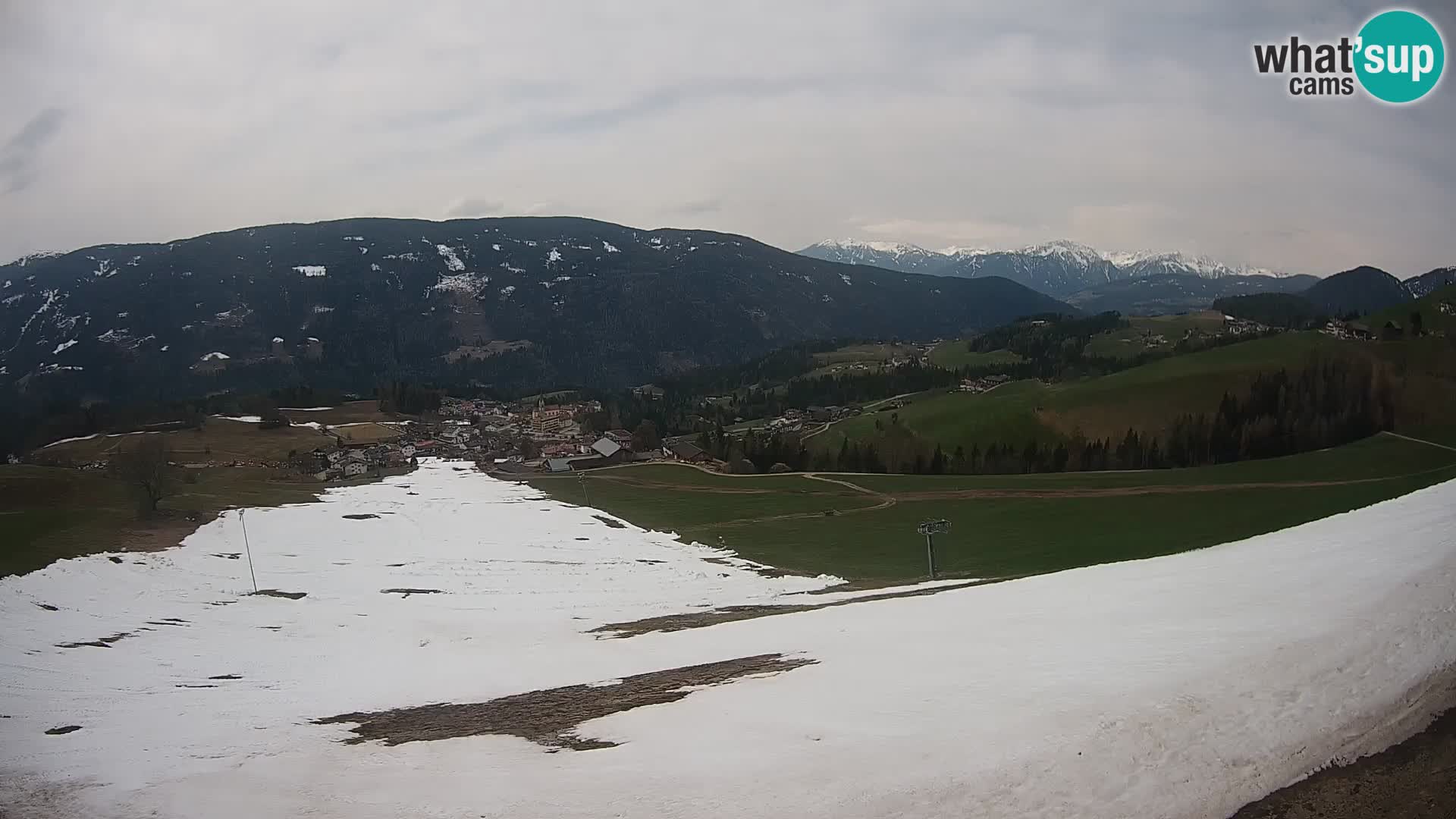 Spletna kamera Terenten (1210m) – Pogled v živo na dolino Pusteria