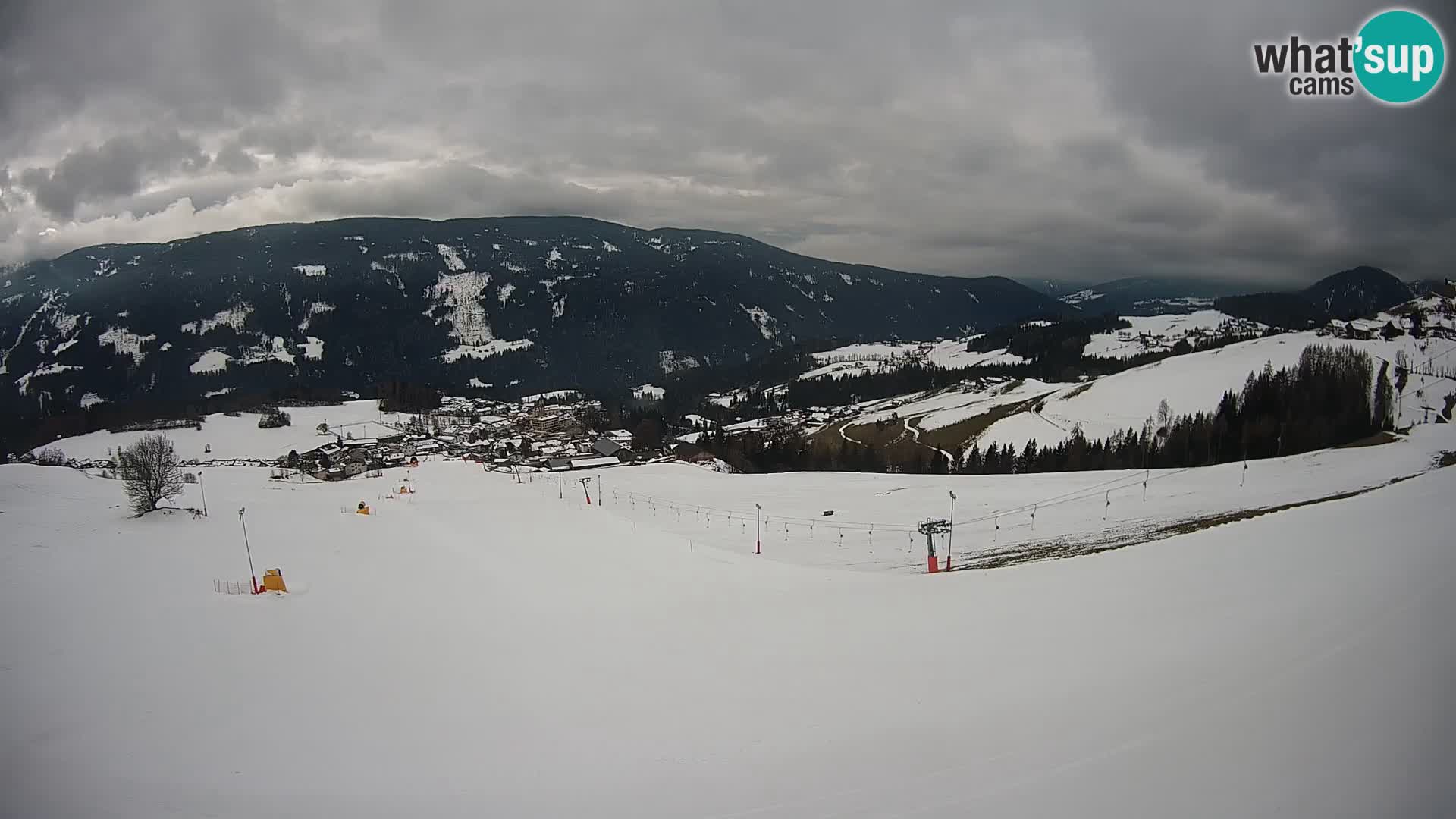 Spletna kamera Terenten (1210m) – Pogled v živo na dolino Pusteria